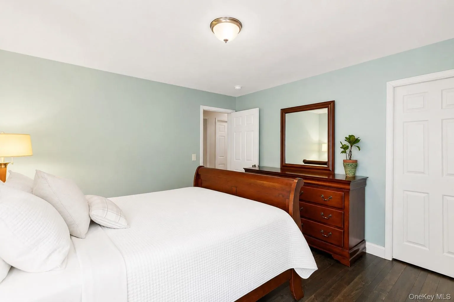 5 Glenmore Avenue, Oyster Bay, NY, 3 Bedrooms Bedrooms, 10 Rooms Rooms,1 BathroomBathrooms,Residential,For Rent,Glenmore,0,1017847 5 Glenmore Avenue, Oyster Bay, NY, 3 Bedrooms Bedrooms, 10 Rooms Rooms,1 BathroomBathrooms,Residential,For Rent,Glenmore,0,1017847