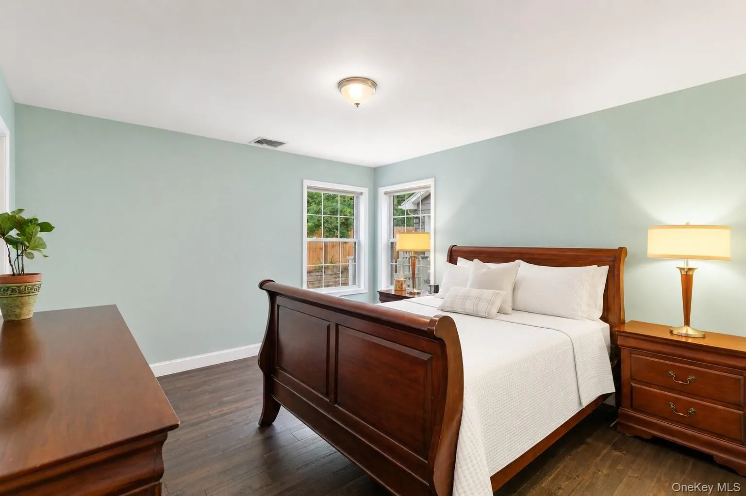 5 Glenmore Avenue, Oyster Bay, NY, 3 Bedrooms Bedrooms, 10 Rooms Rooms,1 BathroomBathrooms,Residential,For Rent,Glenmore,0,1017847 5 Glenmore Avenue, Oyster Bay, NY, 3 Bedrooms Bedrooms, 10 Rooms Rooms,1 BathroomBathrooms,Residential,For Rent,Glenmore,0,1017847