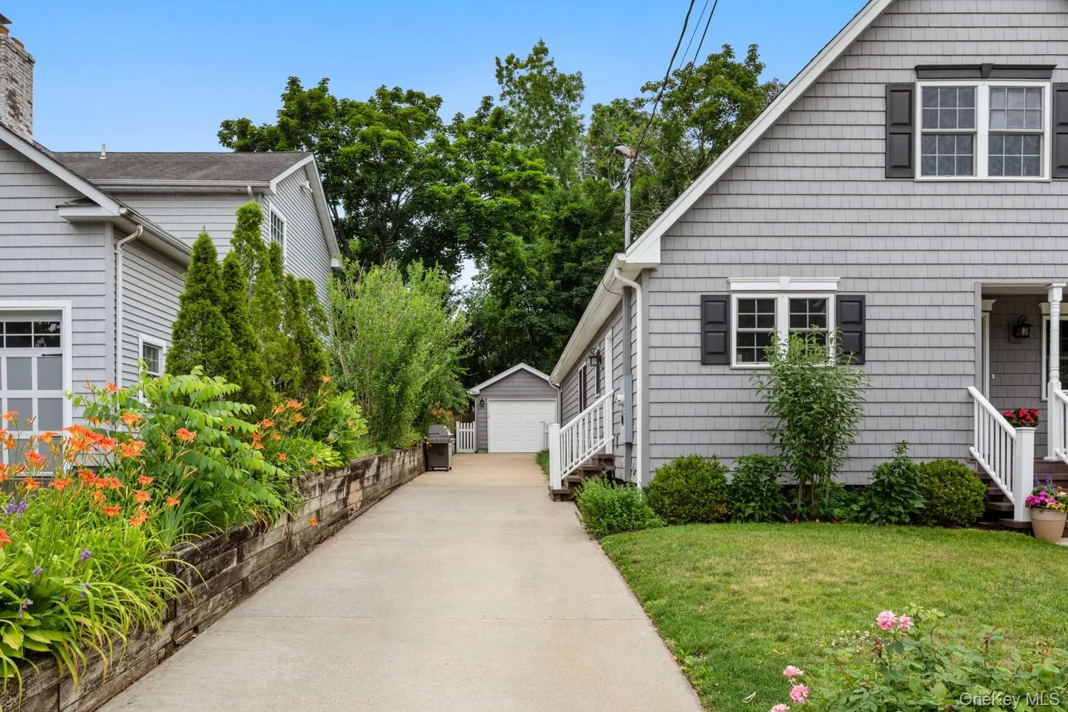 5 Glenmore Avenue, Oyster Bay, NY, 3 Bedrooms Bedrooms, 10 Rooms Rooms,1 BathroomBathrooms,Residential,For Rent,Glenmore,0,1017847 5 Glenmore Avenue, Oyster Bay, NY, 3 Bedrooms Bedrooms, 10 Rooms Rooms,1 BathroomBathrooms,Residential,For Rent,Glenmore,0,1017847
