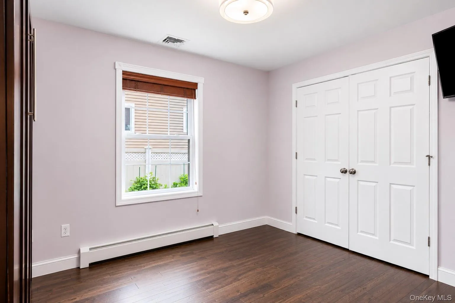 5 Glenmore Avenue, Oyster Bay, NY, 3 Bedrooms Bedrooms, 10 Rooms Rooms,1 BathroomBathrooms,Residential,For Rent,Glenmore,0,1017847 5 Glenmore Avenue, Oyster Bay, NY, 3 Bedrooms Bedrooms, 10 Rooms Rooms,1 BathroomBathrooms,Residential,For Rent,Glenmore,0,1017847