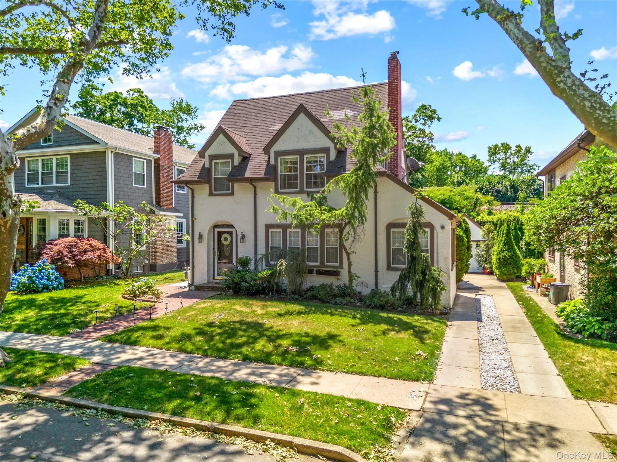 82 Superior Road, Hempstead, NY, 3 Bedrooms Bedrooms, 9 Rooms Rooms,2 BathroomsBathrooms,Residential,For Rent,Superior,0,KEY1017856 82 Superior Road, Hempstead, NY, 3 Bedrooms Bedrooms, 9 Rooms Rooms,2 BathroomsBathrooms,Residential,For Rent,Superior,0,KEY1017856