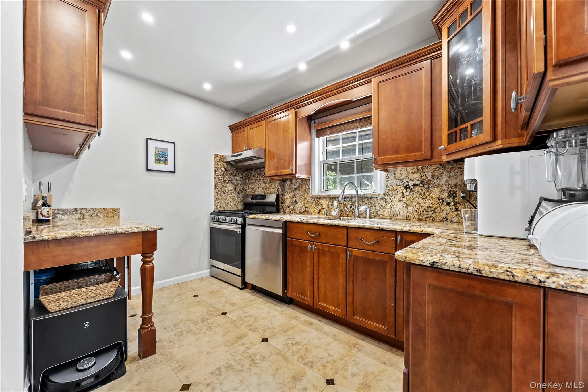 82 Superior Road, Hempstead, NY, 3 Bedrooms Bedrooms, 9 Rooms Rooms,2 BathroomsBathrooms,Residential,For Rent,Superior,0,KEY1017856 82 Superior Road, Hempstead, NY, 3 Bedrooms Bedrooms, 9 Rooms Rooms,2 BathroomsBathrooms,Residential,For Rent,Superior,0,KEY1017856