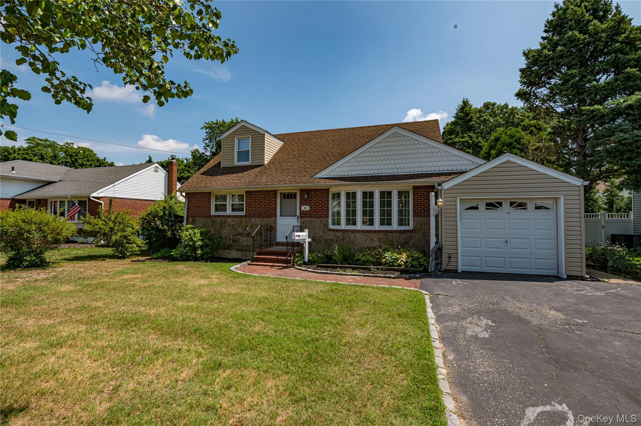 21 Langdon Road, Oyster Bay, NY, 4 Bedrooms Bedrooms, 8 Rooms Rooms,2 BathroomsBathrooms,Residential,For Rent,Langdon,0,1017857 21 Langdon Road, Oyster Bay, NY, 4 Bedrooms Bedrooms, 8 Rooms Rooms,2 BathroomsBathrooms,Residential,For Rent,Langdon,0,1017857