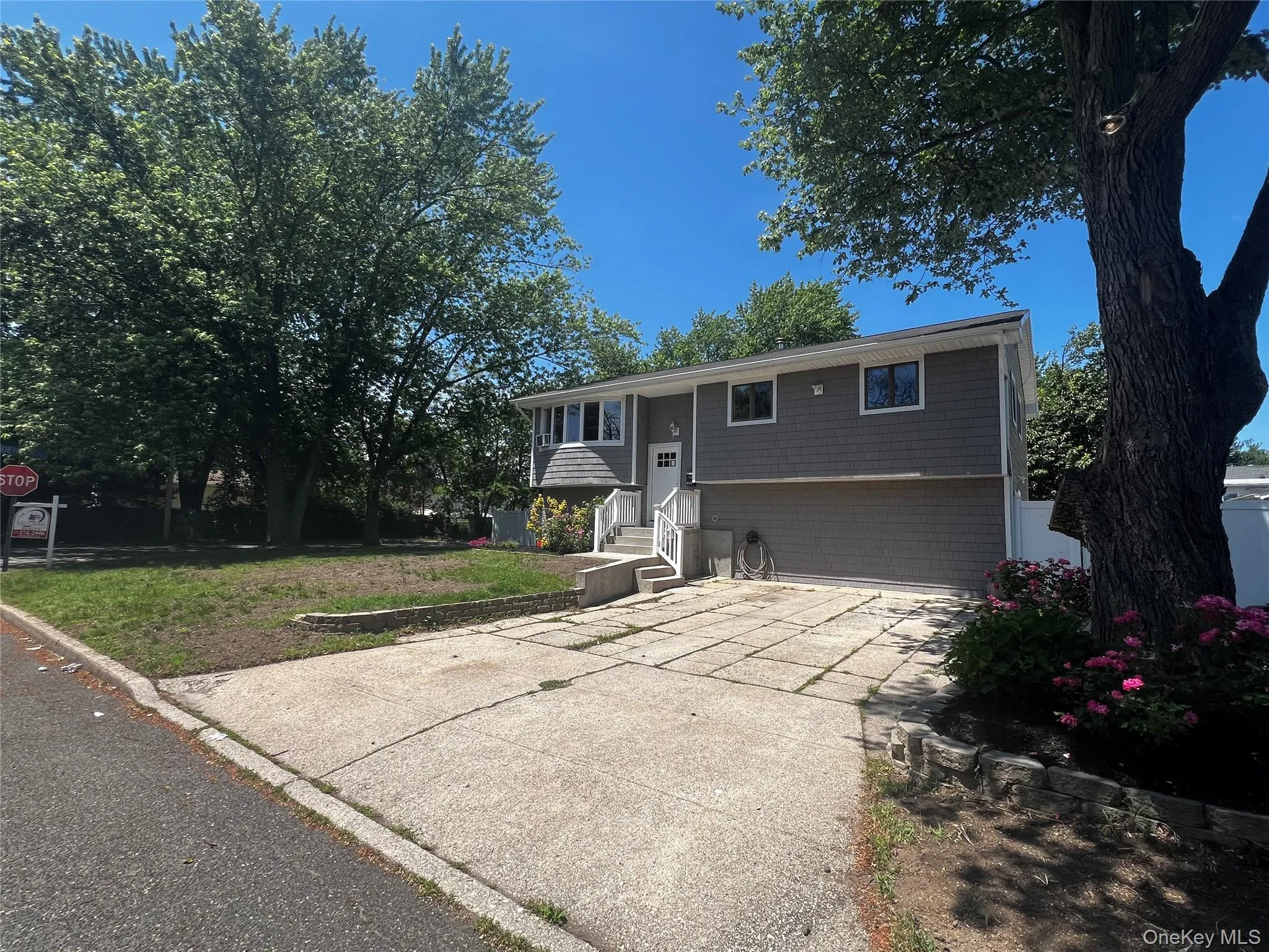 105 barber, Islip, NY, 6 Bedrooms Bedrooms, 10 Rooms Rooms,3 BathroomsBathrooms,Residential,For Rent,barber,0,KEY1017858 105 barber, Islip, NY, 6 Bedrooms Bedrooms, 10 Rooms Rooms,3 BathroomsBathrooms,Residential,For Rent,barber,0,KEY1017858
