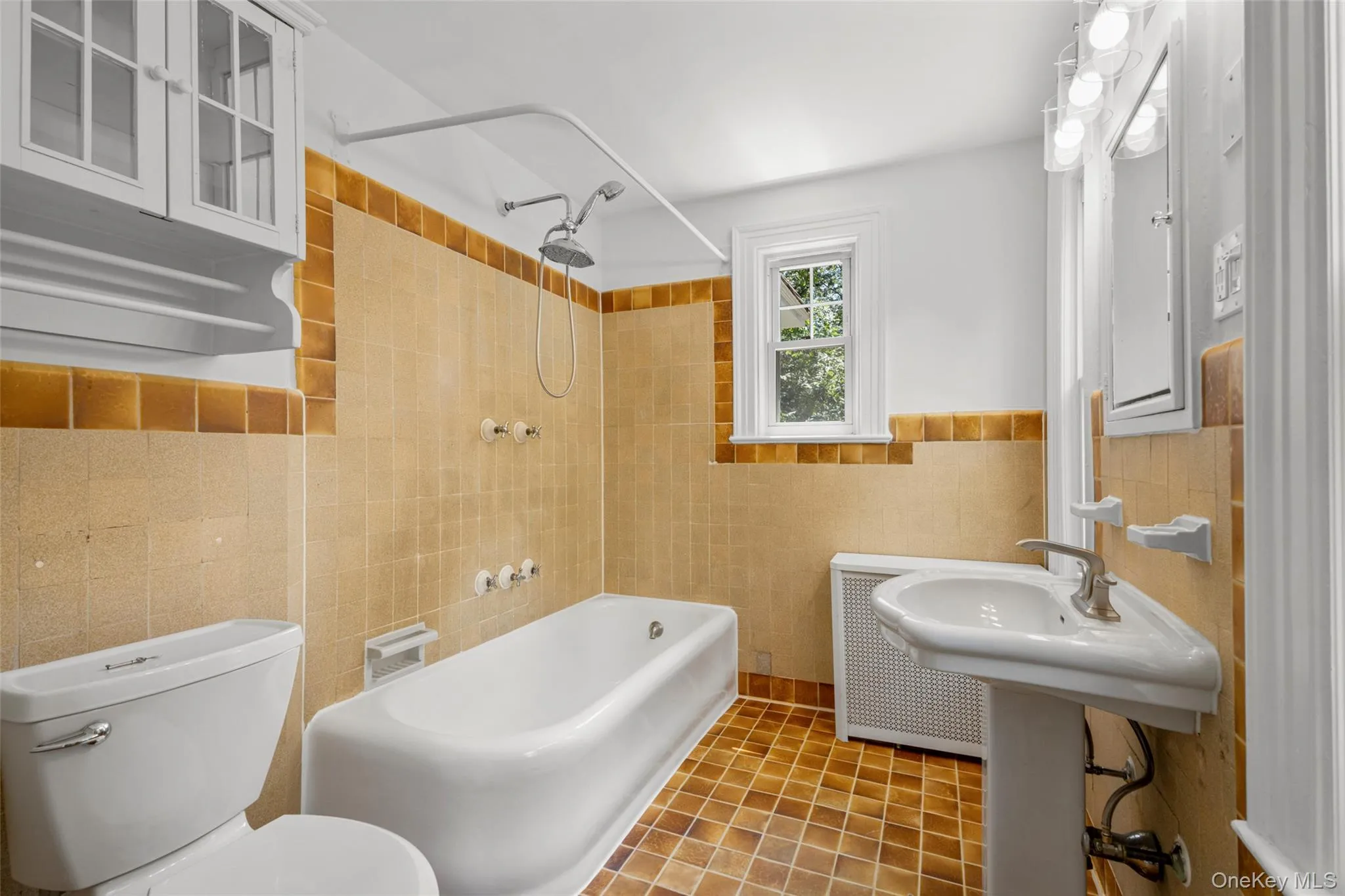 121 Walworth Avenue, Scarsdale, NY, 6 Bedrooms Bedrooms, 15 Rooms Rooms,4 BathroomsBathrooms,Residential Lease,For Rent,Walworth,0,1017859 121 Walworth Avenue, Scarsdale, NY, 6 Bedrooms Bedrooms, 15 Rooms Rooms,4 BathroomsBathrooms,Residential Lease,For Rent,Walworth,0,1017859