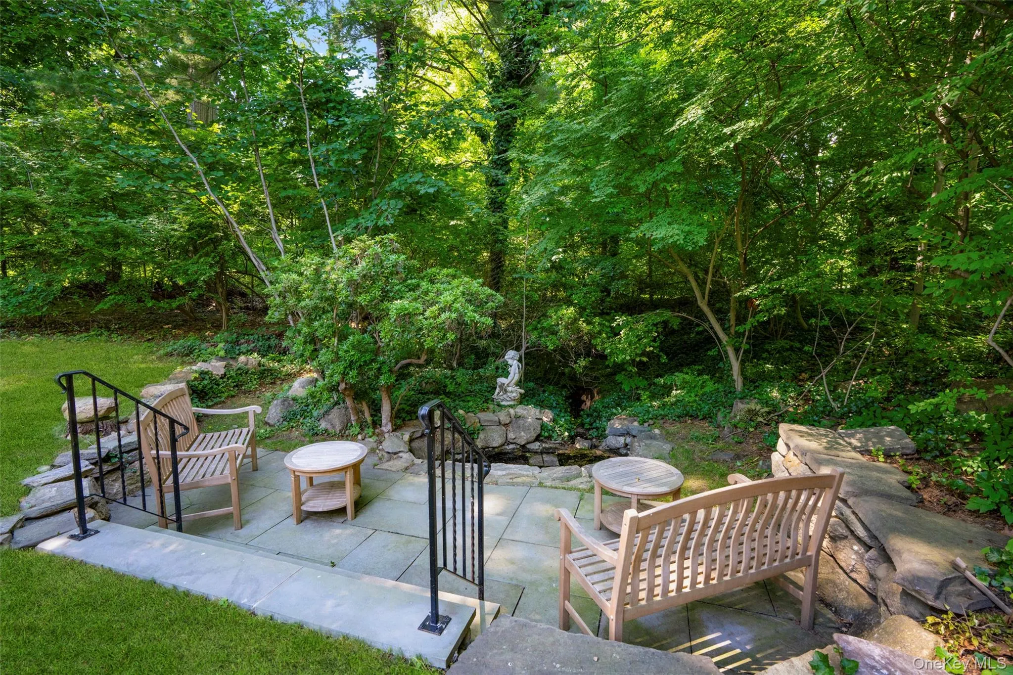 121 Walworth Avenue, Scarsdale, NY, 6 Bedrooms Bedrooms, 15 Rooms Rooms,4 BathroomsBathrooms,Residential Lease,For Rent,Walworth,0,1017859 121 Walworth Avenue, Scarsdale, NY, 6 Bedrooms Bedrooms, 15 Rooms Rooms,4 BathroomsBathrooms,Residential Lease,For Rent,Walworth,0,1017859