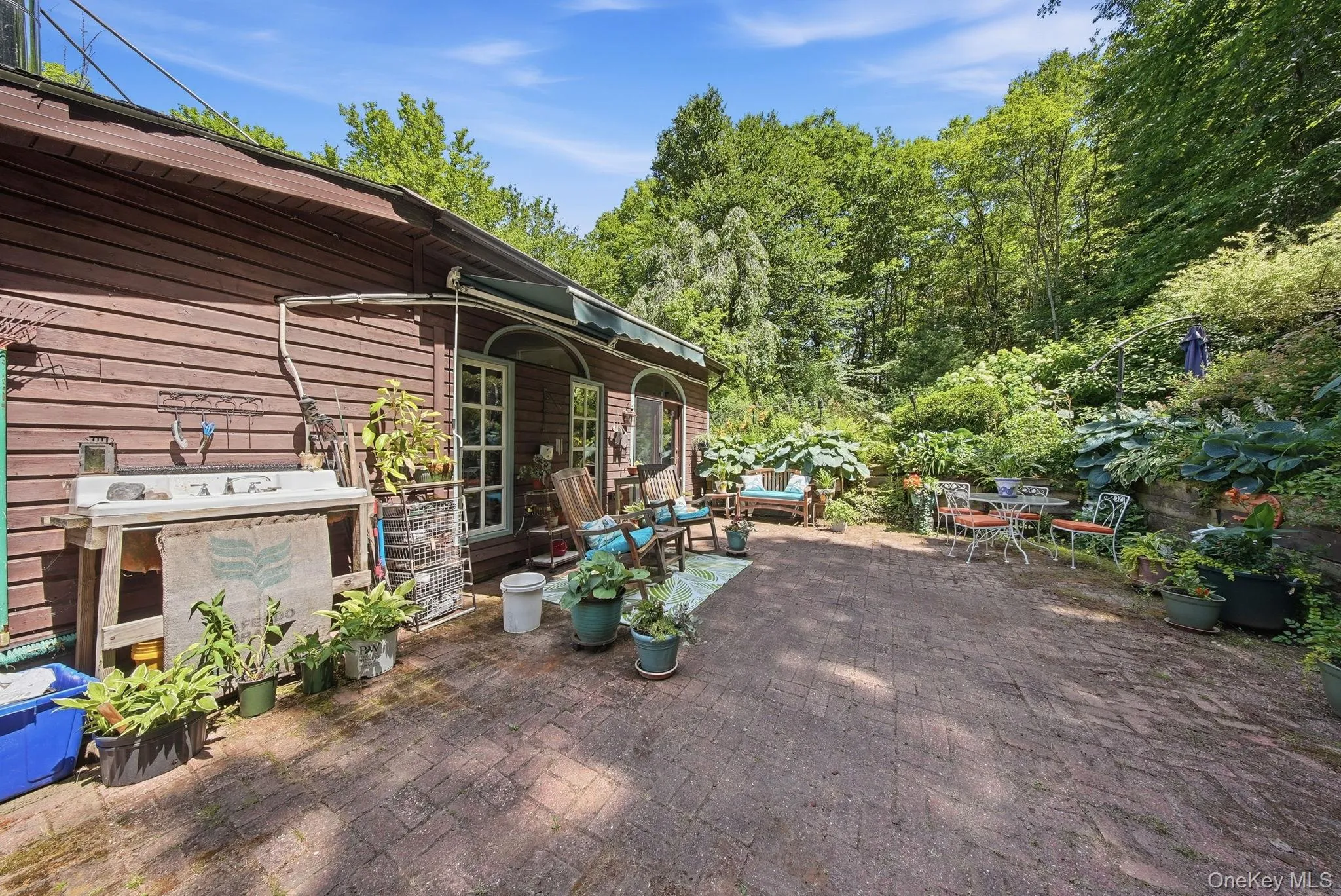 10 Church Road, Fallsburg, NY, 2 Bedrooms Bedrooms, 5 Rooms Rooms,1 BathroomBathrooms,Residential,For Rent,Church,0,1017864 10 Church Road, Fallsburg, NY, 2 Bedrooms Bedrooms, 5 Rooms Rooms,1 BathroomBathrooms,Residential,For Rent,Church,0,1017864