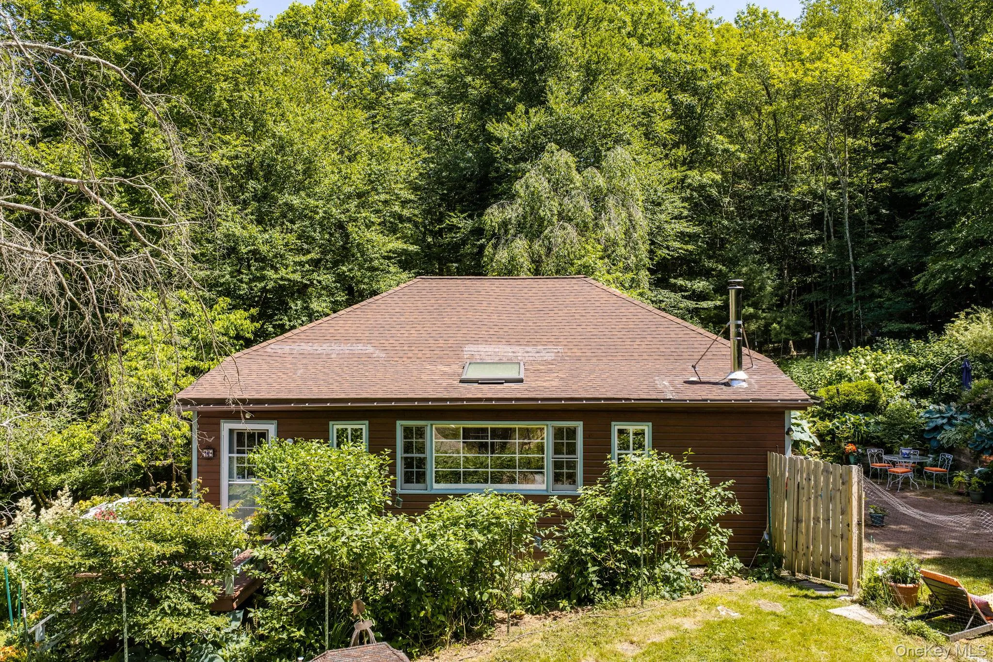 10 Church Road, Fallsburg, NY, 2 Bedrooms Bedrooms, 5 Rooms Rooms,1 BathroomBathrooms,Residential,For Rent,Church,0,1017864 10 Church Road, Fallsburg, NY, 2 Bedrooms Bedrooms, 5 Rooms Rooms,1 BathroomBathrooms,Residential,For Rent,Church,0,1017864