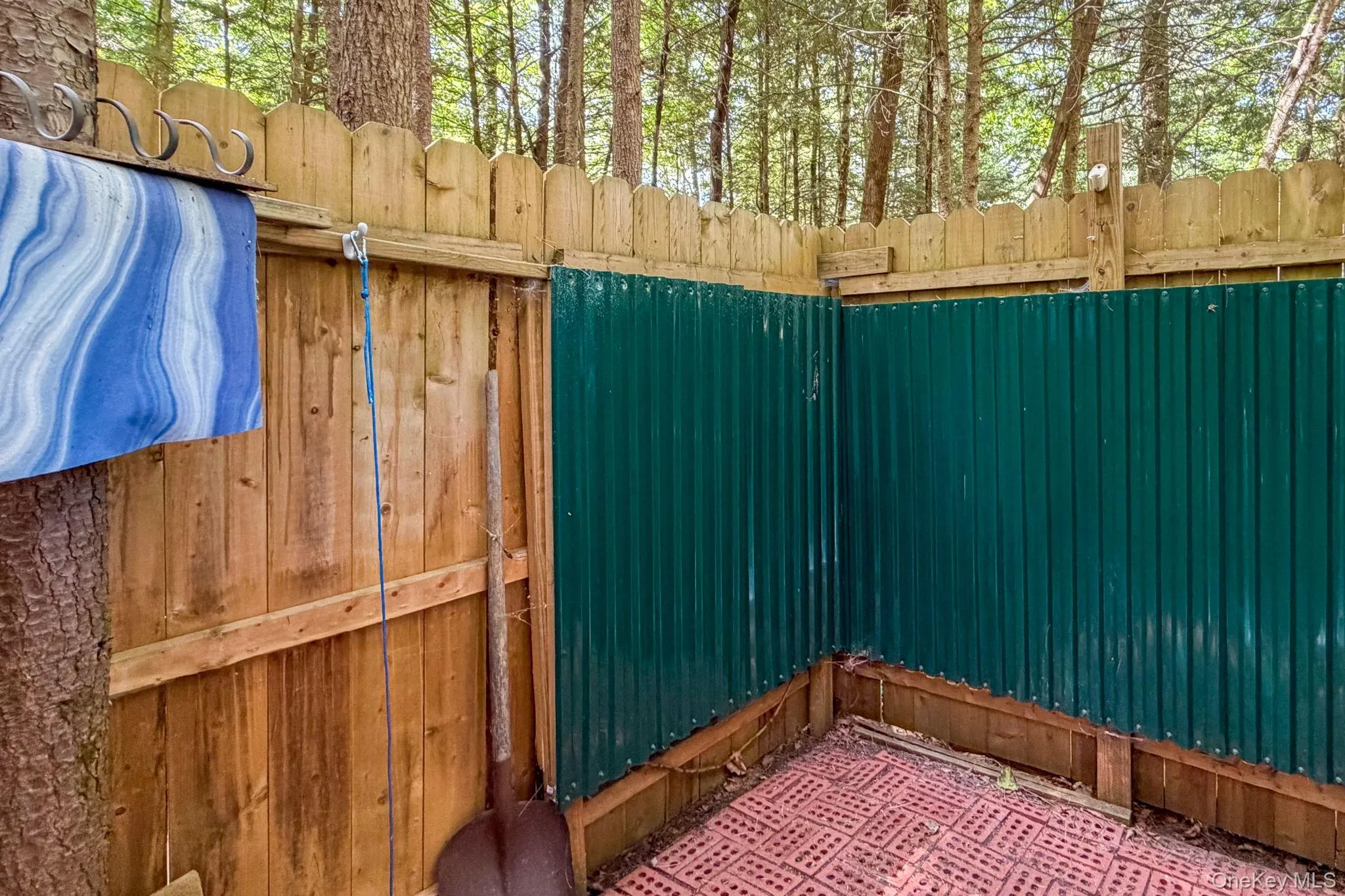 10 Church Road, Fallsburg, NY, 2 Bedrooms Bedrooms, 5 Rooms Rooms,1 BathroomBathrooms,Residential,For Rent,Church,0,1017864 10 Church Road, Fallsburg, NY, 2 Bedrooms Bedrooms, 5 Rooms Rooms,1 BathroomBathrooms,Residential,For Rent,Church,0,1017864