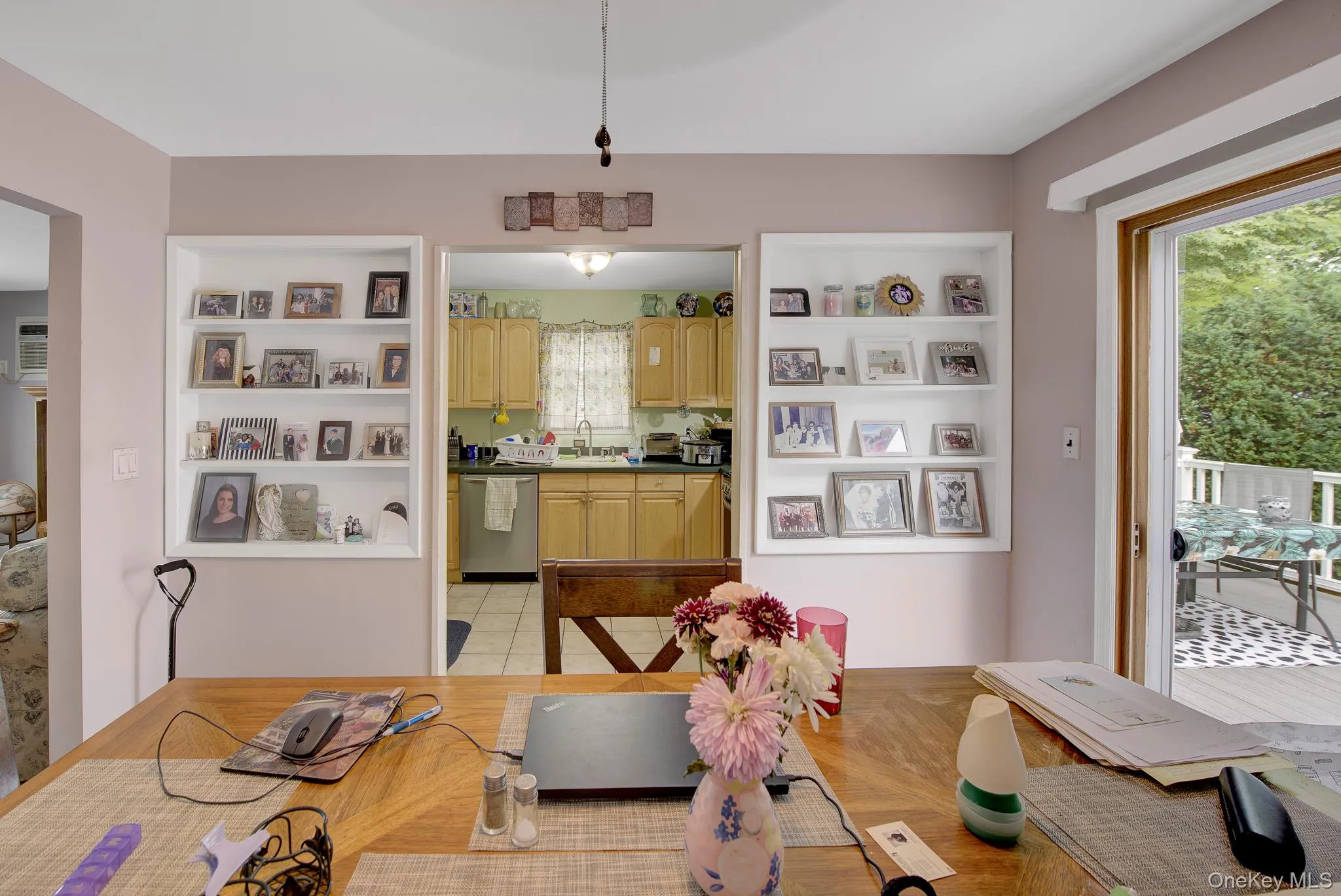 117 Eastgate Road, Oyster Bay, NY, 3 Bedrooms Bedrooms, 7 Rooms Rooms,1 BathroomBathrooms,Residential,For Rent,Eastgate,0,KEY1017866 117 Eastgate Road, Oyster Bay, NY, 3 Bedrooms Bedrooms, 7 Rooms Rooms,1 BathroomBathrooms,Residential,For Rent,Eastgate,0,KEY1017866