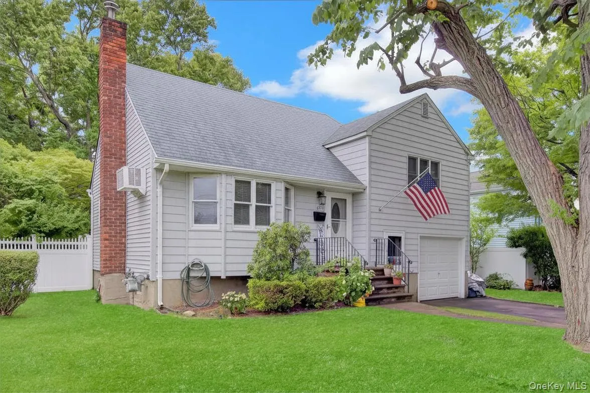 117 Eastgate Road, Oyster Bay, NY, 3 Bedrooms Bedrooms, 7 Rooms Rooms,1 BathroomBathrooms,Residential,For Rent,Eastgate,0,KEY1017866 117 Eastgate Road, Oyster Bay, NY, 3 Bedrooms Bedrooms, 7 Rooms Rooms,1 BathroomBathrooms,Residential,For Rent,Eastgate,0,KEY1017866