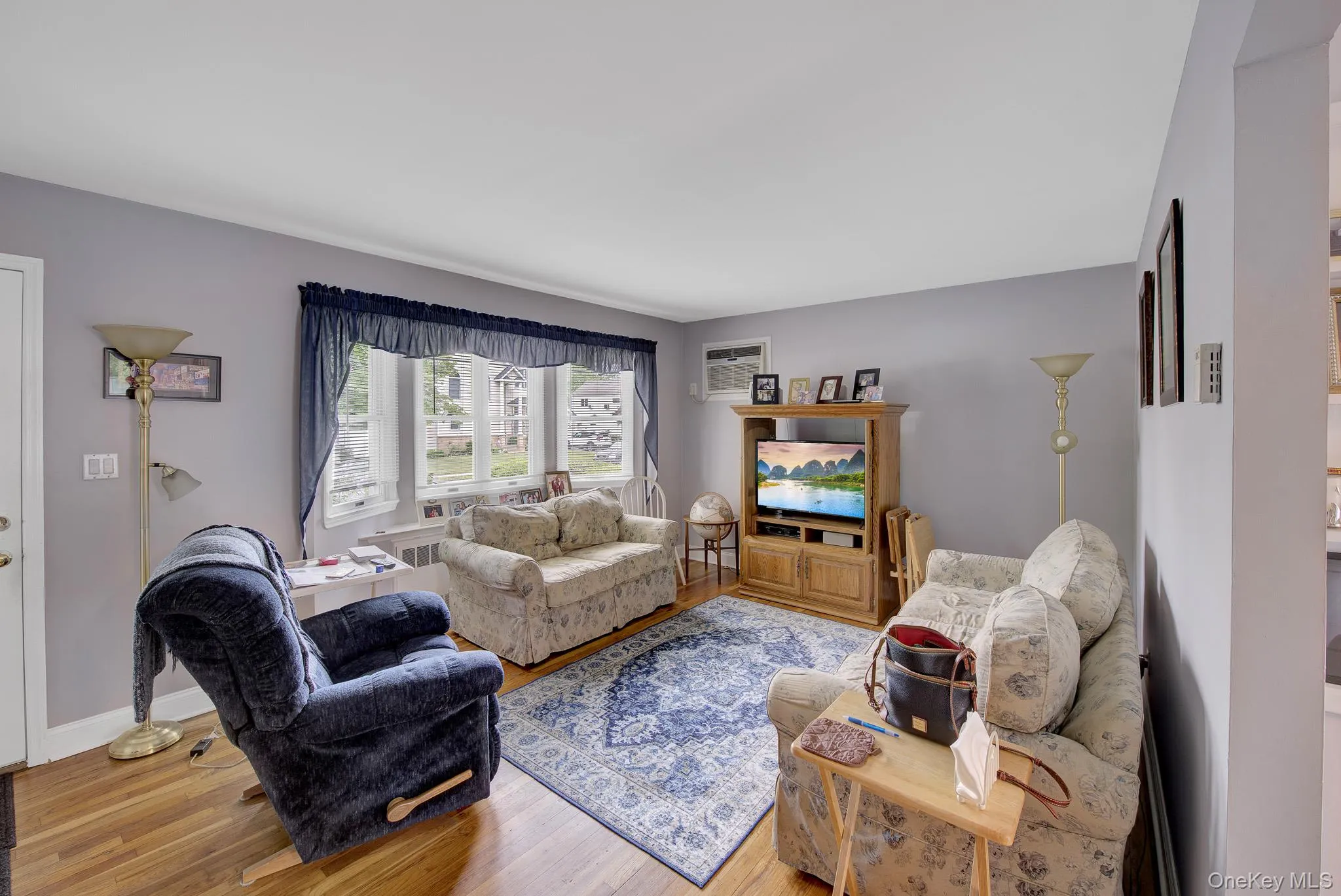 117 Eastgate Road, Oyster Bay, NY, 3 Bedrooms Bedrooms, 7 Rooms Rooms,1 BathroomBathrooms,Residential,For Rent,Eastgate,0,KEY1017866 117 Eastgate Road, Oyster Bay, NY, 3 Bedrooms Bedrooms, 7 Rooms Rooms,1 BathroomBathrooms,Residential,For Rent,Eastgate,0,KEY1017866