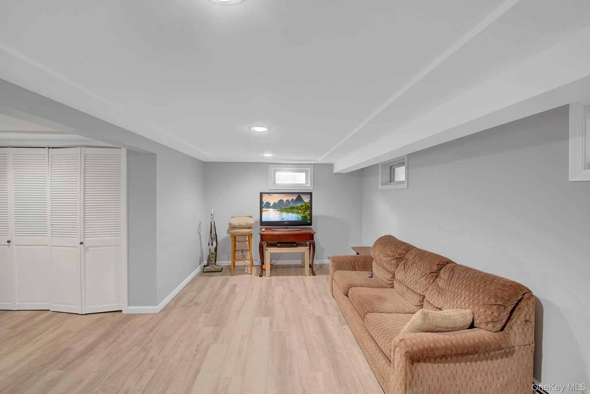 117 Eastgate Road, Oyster Bay, NY, 3 Bedrooms Bedrooms, 7 Rooms Rooms,1 BathroomBathrooms,Residential,For Rent,Eastgate,0,KEY1017866 117 Eastgate Road, Oyster Bay, NY, 3 Bedrooms Bedrooms, 7 Rooms Rooms,1 BathroomBathrooms,Residential,For Rent,Eastgate,0,KEY1017866