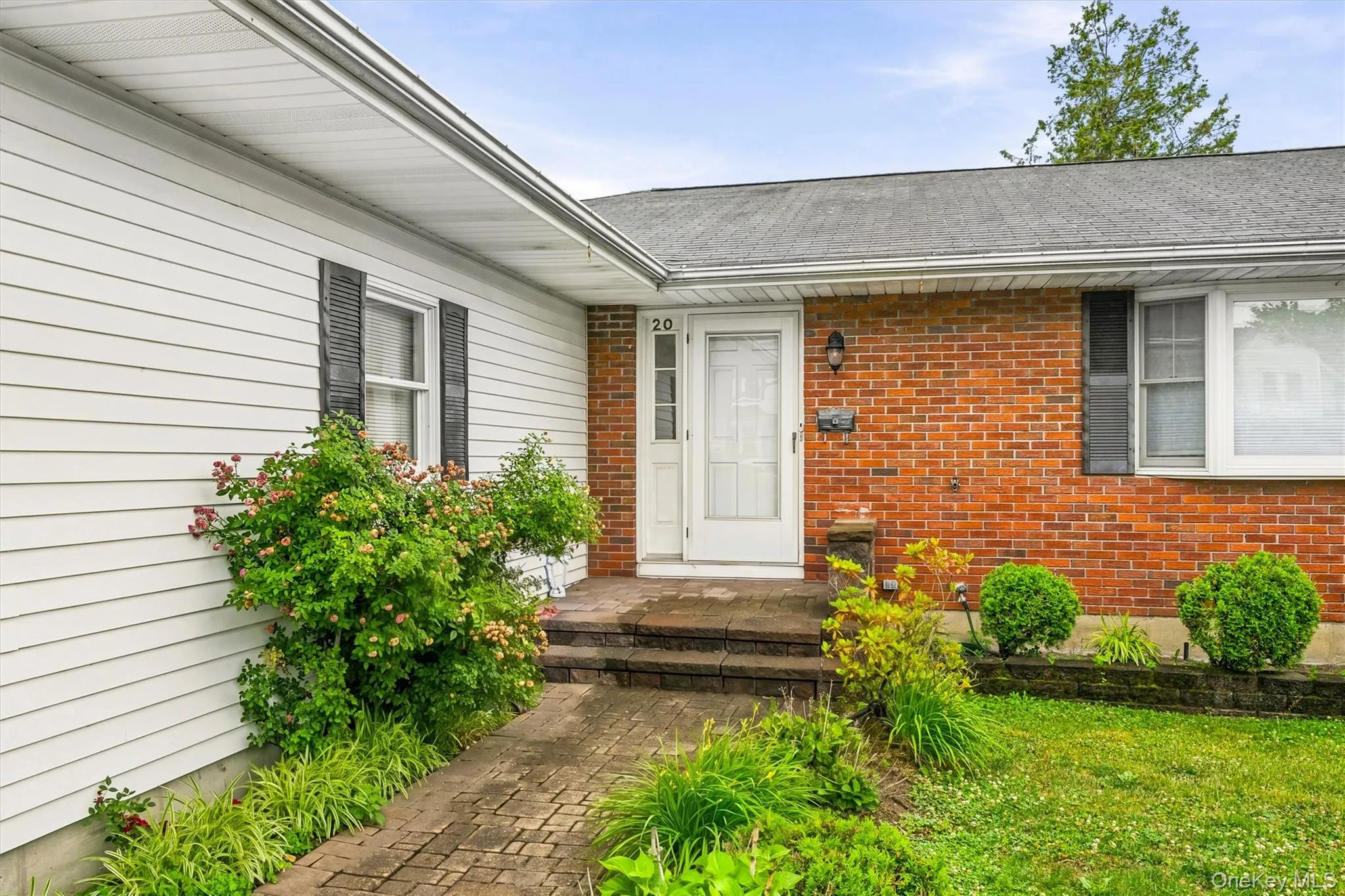 20 Main Street, Stony Point, NY, 2 Bedrooms Bedrooms, 6 Rooms Rooms,3 BathroomsBathrooms,Residential,For Rent,Main,0,KEY1017869 20 Main Street, Stony Point, NY, 2 Bedrooms Bedrooms, 6 Rooms Rooms,3 BathroomsBathrooms,Residential,For Rent,Main,0,KEY1017869