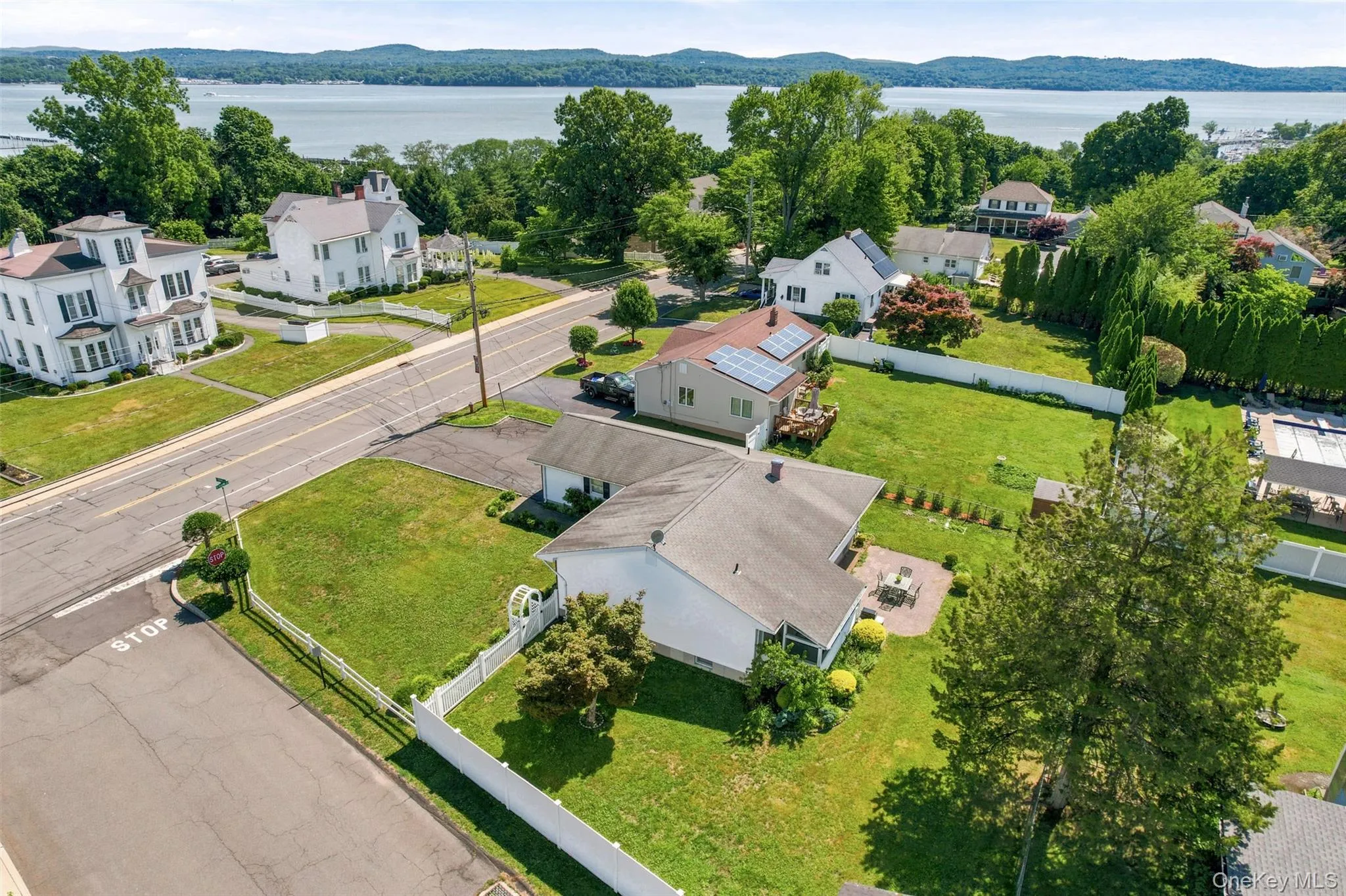 20 Main Street, Stony Point, NY, 2 Bedrooms Bedrooms, 6 Rooms Rooms,3 BathroomsBathrooms,Residential,For Rent,Main,0,KEY1017869 20 Main Street, Stony Point, NY, 2 Bedrooms Bedrooms, 6 Rooms Rooms,3 BathroomsBathrooms,Residential,For Rent,Main,0,KEY1017869