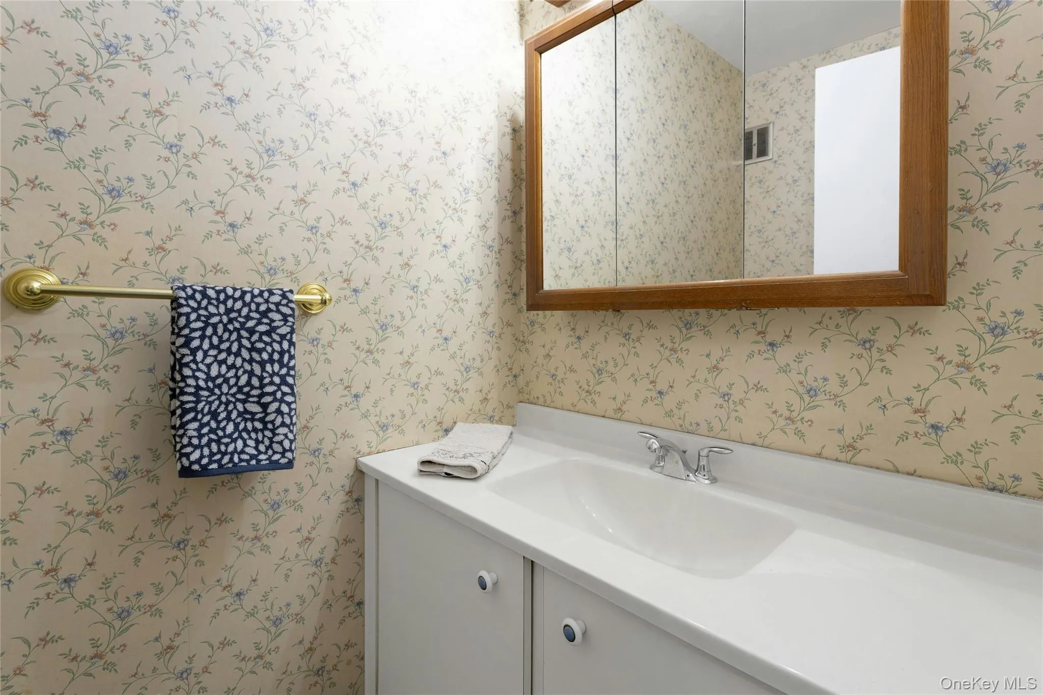 202 Vista On The Lake, Carmel, NY, 2 Bedrooms Bedrooms, 6 Rooms Rooms,1 BathroomBathrooms,Residential,For Rent,Vista On The,0,1017873 202 Vista On The Lake, Carmel, NY, 2 Bedrooms Bedrooms, 6 Rooms Rooms,1 BathroomBathrooms,Residential,For Rent,Vista On The,0,1017873