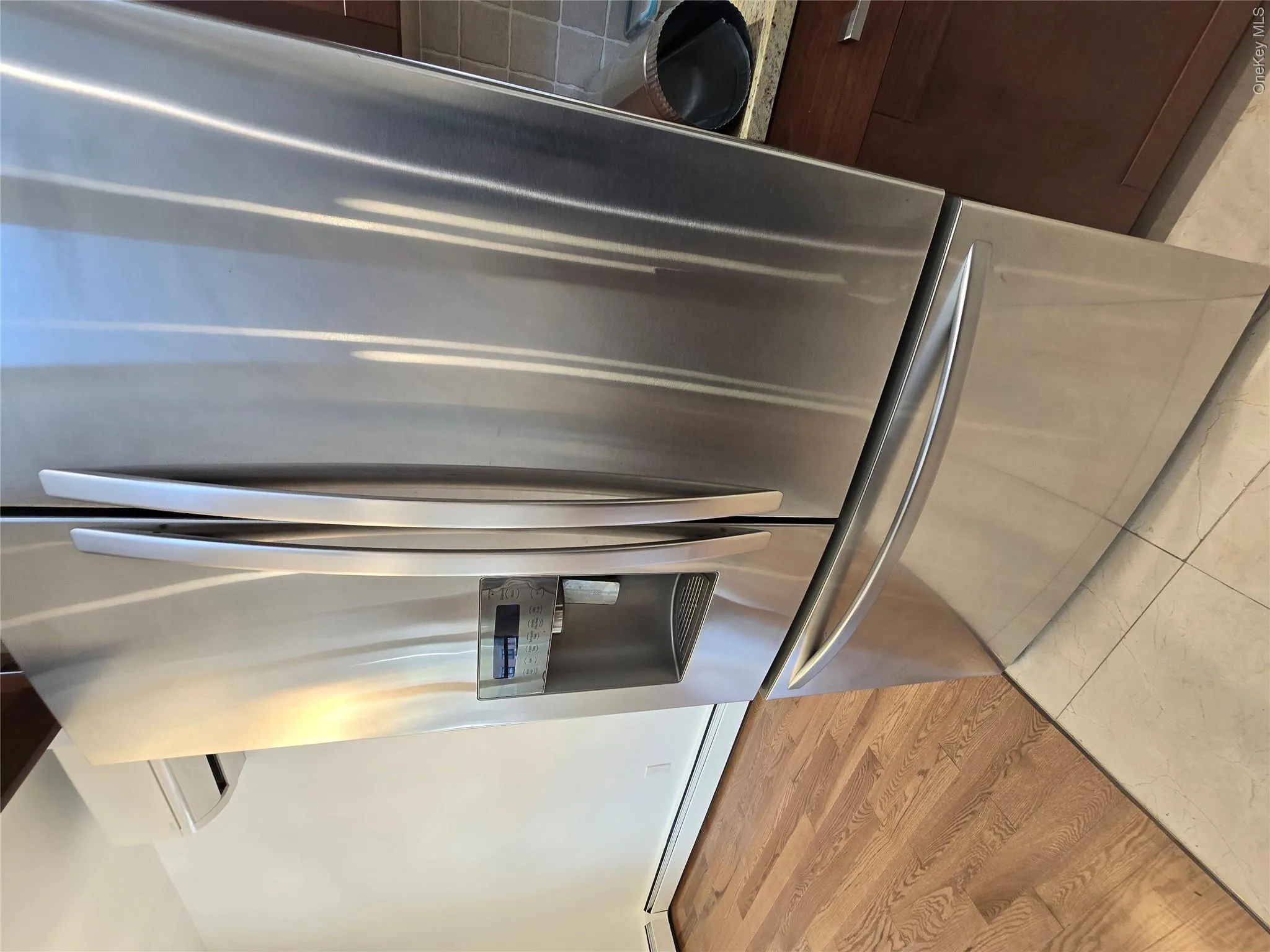 240-29 70 Avenue, New York, NY, 3 Bedrooms Bedrooms, 7 Rooms Rooms,2 BathroomsBathrooms,Residential Lease,For Rent,70,0,KEY1017875 240-29 70 Avenue, New York, NY, 3 Bedrooms Bedrooms, 7 Rooms Rooms,2 BathroomsBathrooms,Residential Lease,For Rent,70,0,KEY1017875