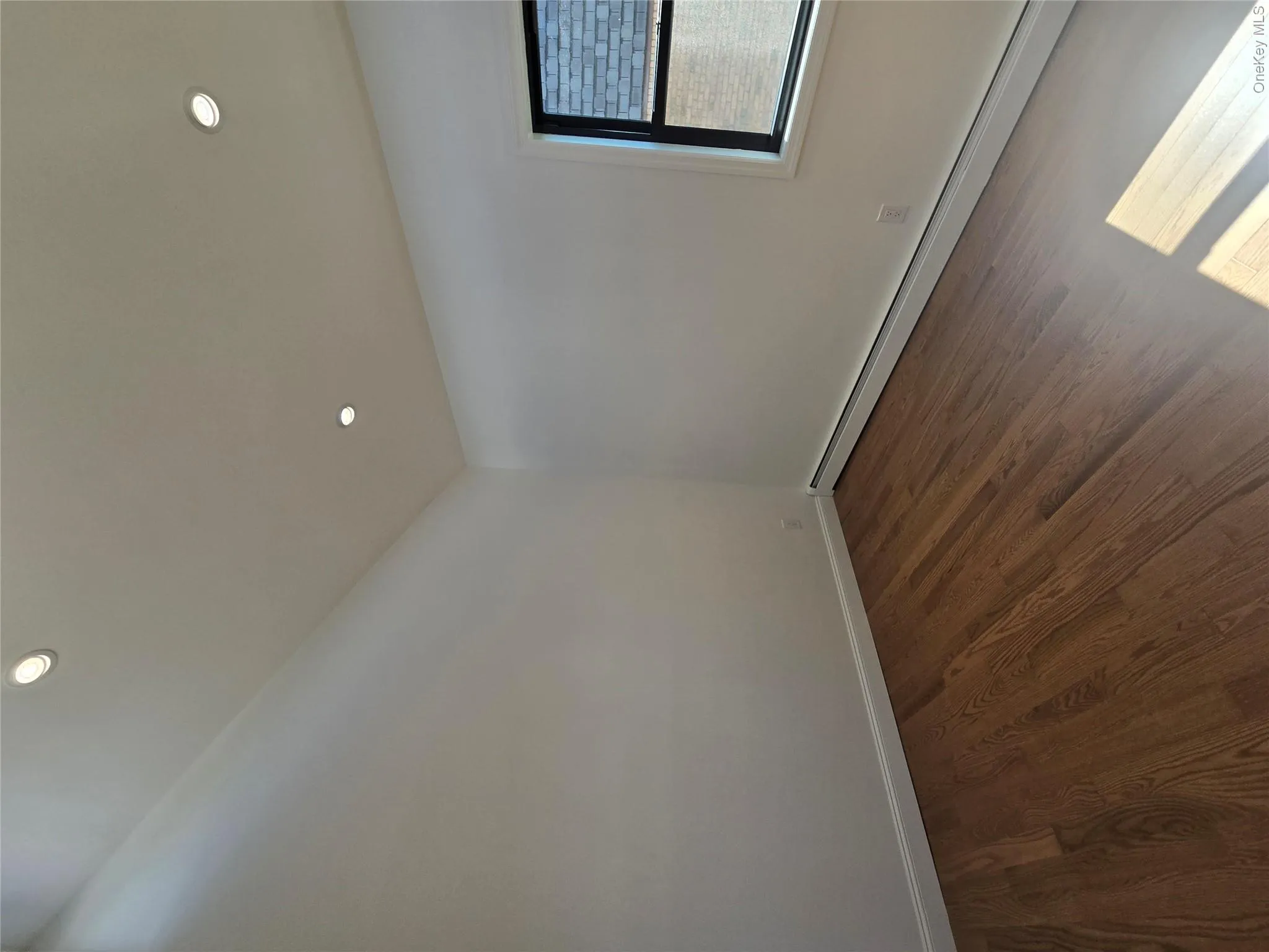 240-29 70 Avenue, New York, NY, 3 Bedrooms Bedrooms, 7 Rooms Rooms,2 BathroomsBathrooms,Residential Lease,For Rent,70,0,KEY1017875 240-29 70 Avenue, New York, NY, 3 Bedrooms Bedrooms, 7 Rooms Rooms,2 BathroomsBathrooms,Residential Lease,For Rent,70,0,KEY1017875