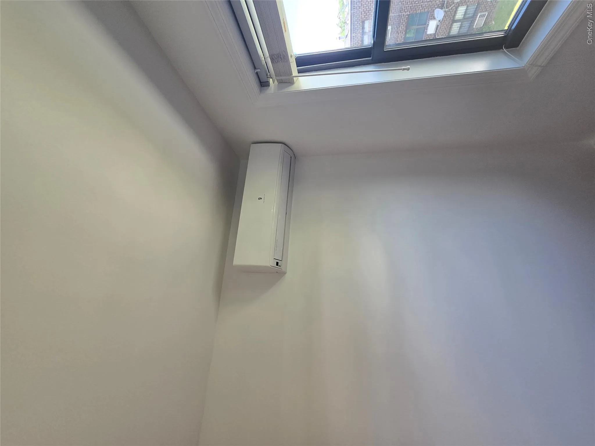 240-29 70 Avenue, New York, NY, 3 Bedrooms Bedrooms, 7 Rooms Rooms,2 BathroomsBathrooms,Residential Lease,For Rent,70,0,KEY1017875 240-29 70 Avenue, New York, NY, 3 Bedrooms Bedrooms, 7 Rooms Rooms,2 BathroomsBathrooms,Residential Lease,For Rent,70,0,KEY1017875