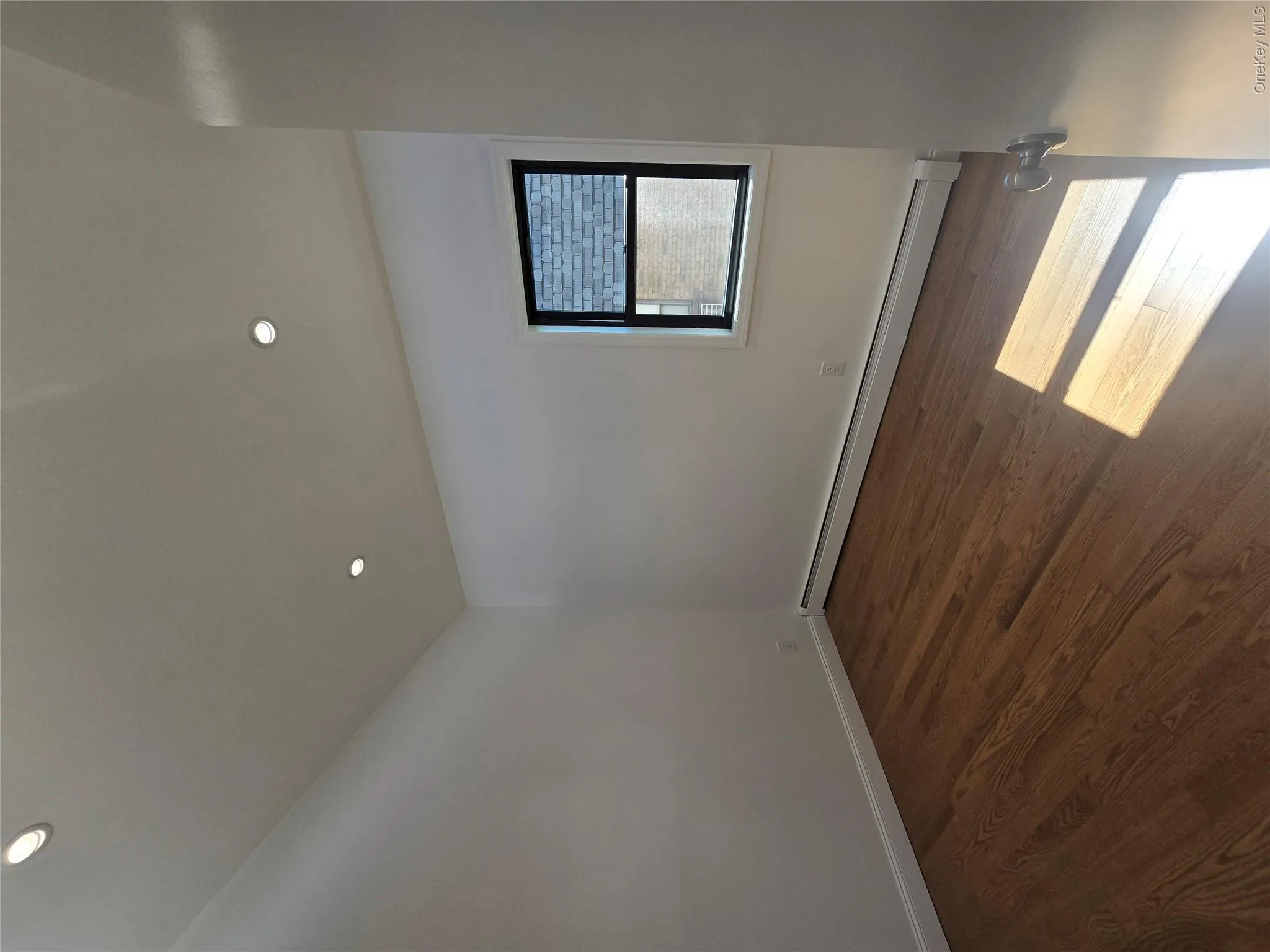 240-29 70 Avenue, New York, NY, 3 Bedrooms Bedrooms, 7 Rooms Rooms,2 BathroomsBathrooms,Residential Lease,For Rent,70,0,KEY1017875 240-29 70 Avenue, New York, NY, 3 Bedrooms Bedrooms, 7 Rooms Rooms,2 BathroomsBathrooms,Residential Lease,For Rent,70,0,KEY1017875