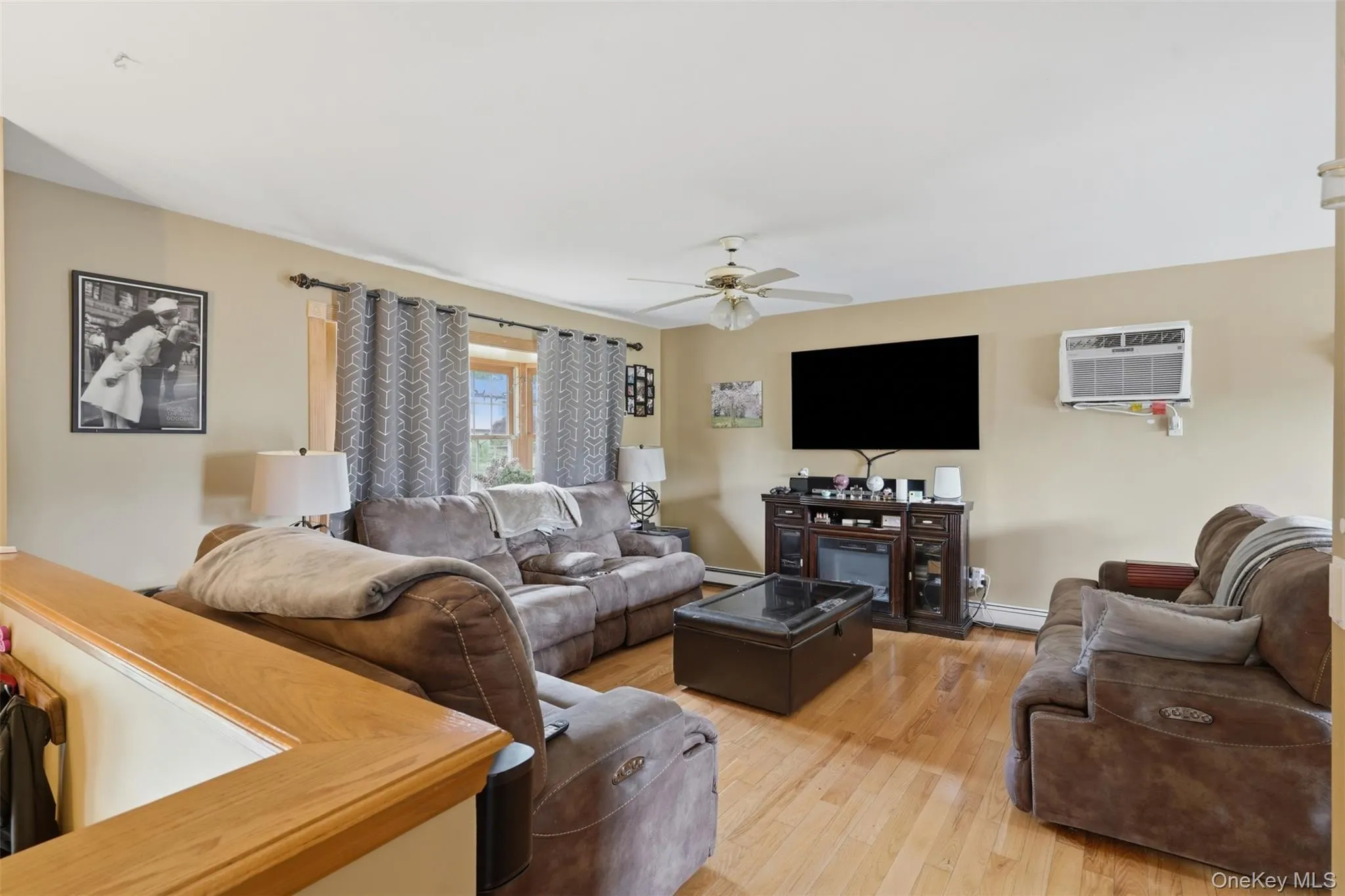 11 Applesauce Lane, Wappinger, NY, 3 Bedrooms Bedrooms, 8 Rooms Rooms,2 BathroomsBathrooms,Residential,For Rent,Applesauce,0,KEY1017879 11 Applesauce Lane, Wappinger, NY, 3 Bedrooms Bedrooms, 8 Rooms Rooms,2 BathroomsBathrooms,Residential,For Rent,Applesauce,0,KEY1017879