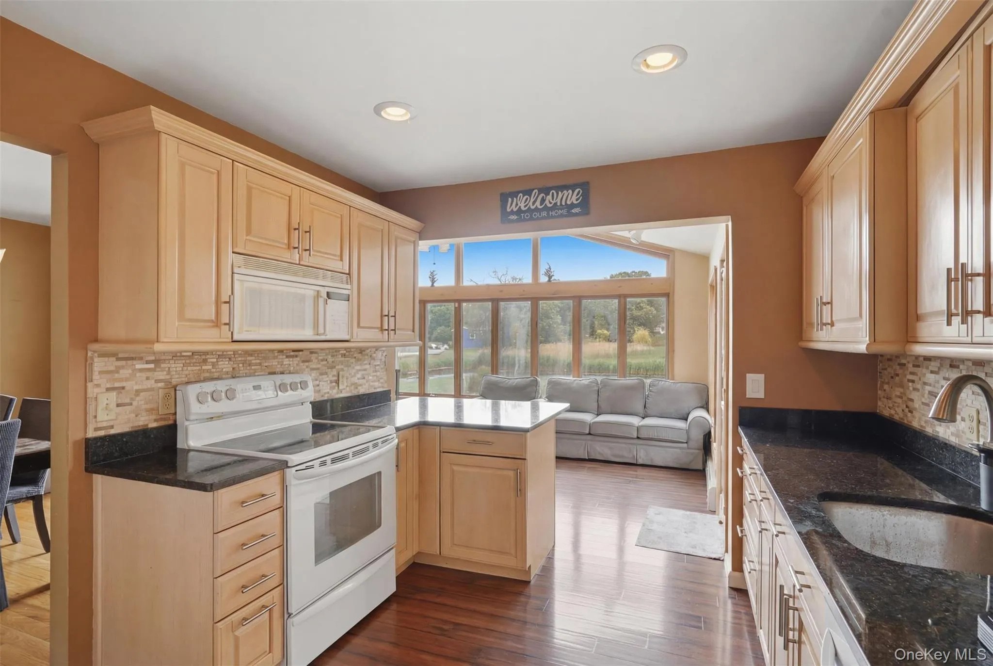 11 Applesauce Lane, Wappinger, NY, 3 Bedrooms Bedrooms, 8 Rooms Rooms,2 BathroomsBathrooms,Residential,For Rent,Applesauce,0,KEY1017879 11 Applesauce Lane, Wappinger, NY, 3 Bedrooms Bedrooms, 8 Rooms Rooms,2 BathroomsBathrooms,Residential,For Rent,Applesauce,0,KEY1017879