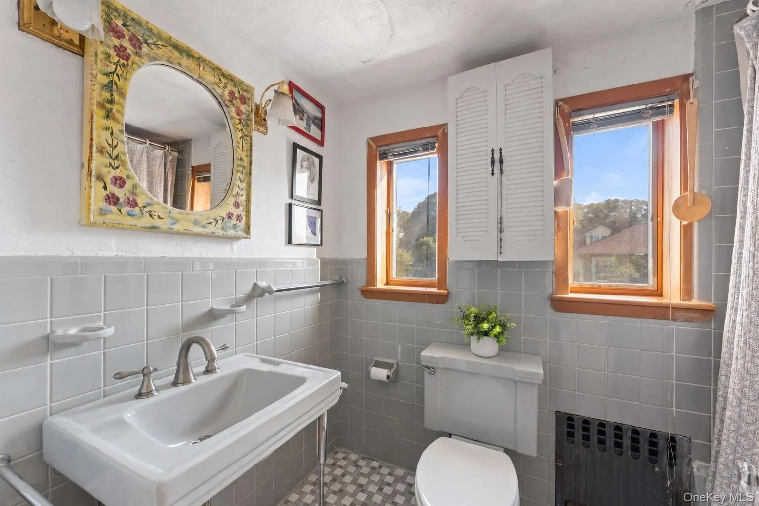 396 Farragut Avenue, Greenburgh, NY, 3 Bedrooms Bedrooms, 6 Rooms Rooms,1 BathroomBathrooms,Residential,For Rent,Farragut,0,1017880 396 Farragut Avenue, Greenburgh, NY, 3 Bedrooms Bedrooms, 6 Rooms Rooms,1 BathroomBathrooms,Residential,For Rent,Farragut,0,1017880