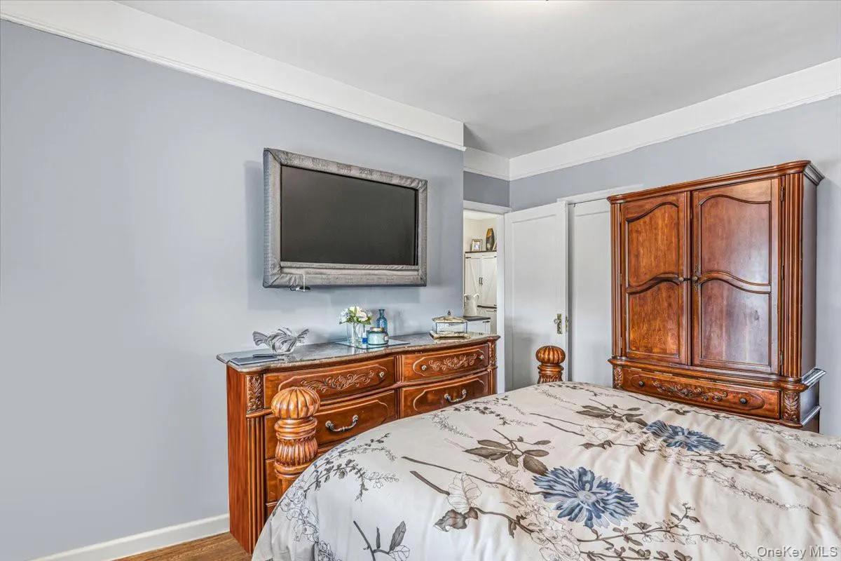 2012 43rd Street, New York, NY, 3 Bedrooms Bedrooms, 8 Rooms Rooms,2 BathroomsBathrooms,Residential,For Rent,43rd,0,KEY1017883 2012 43rd Street, New York, NY, 3 Bedrooms Bedrooms, 8 Rooms Rooms,2 BathroomsBathrooms,Residential,For Rent,43rd,0,KEY1017883