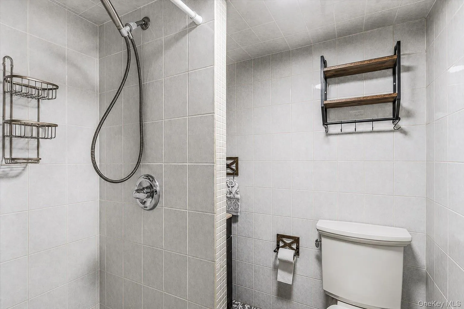 2012 43rd Street, New York, NY, 3 Bedrooms Bedrooms, 8 Rooms Rooms,2 BathroomsBathrooms,Residential,For Rent,43rd,0,KEY1017883 2012 43rd Street, New York, NY, 3 Bedrooms Bedrooms, 8 Rooms Rooms,2 BathroomsBathrooms,Residential,For Rent,43rd,0,KEY1017883
