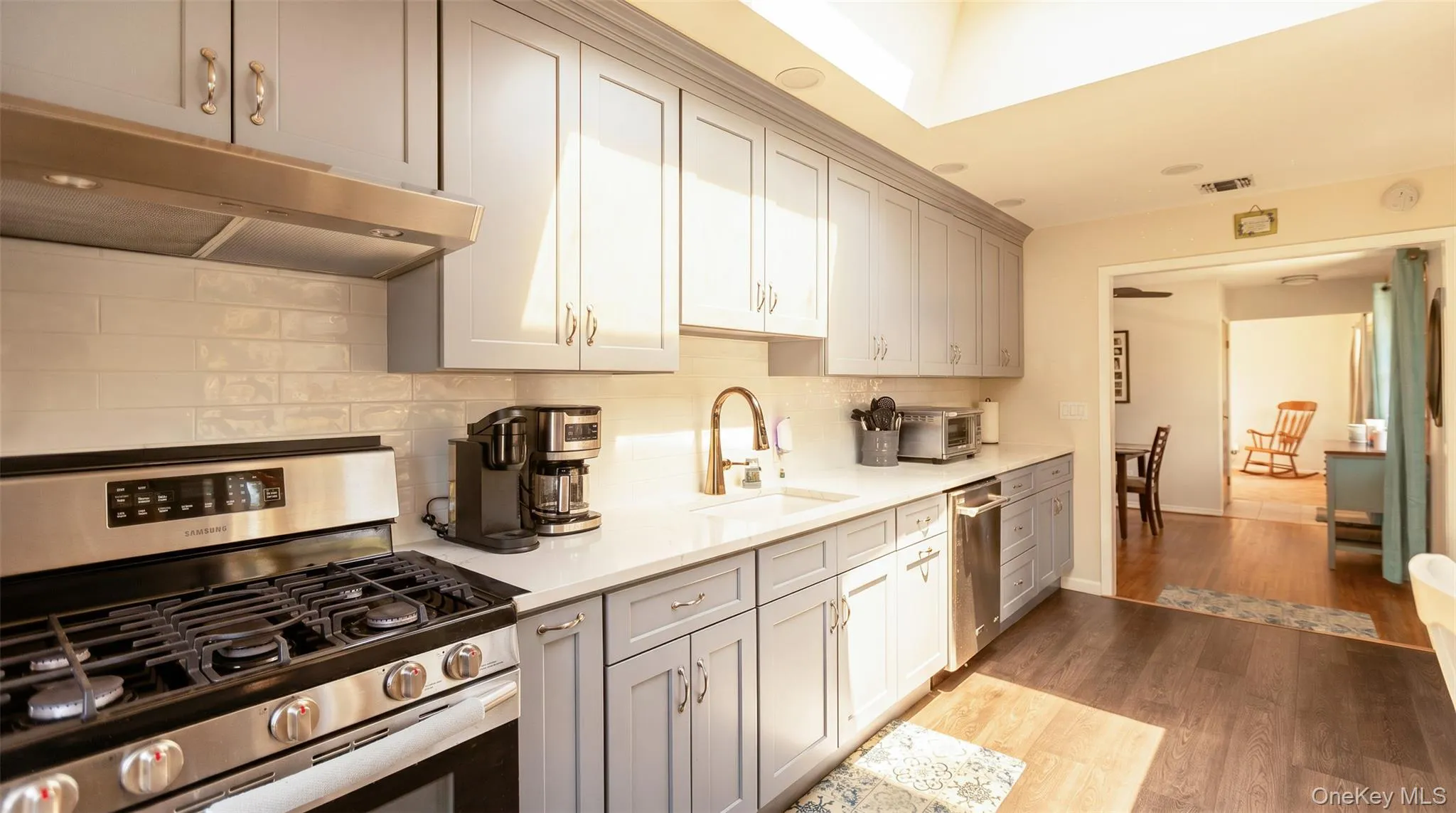 23 13th Street, Islip, NY, 3 Bedrooms Bedrooms, 6 Rooms Rooms,2 BathroomsBathrooms,Residential,For Rent,13th,0,KEY1017885 23 13th Street, Islip, NY, 3 Bedrooms Bedrooms, 6 Rooms Rooms,2 BathroomsBathrooms,Residential,For Rent,13th,0,KEY1017885