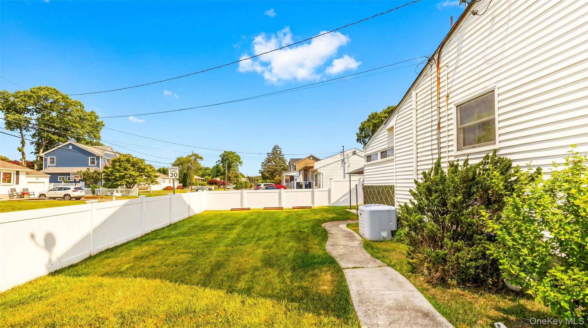 23 13th Street, Islip, NY, 3 Bedrooms Bedrooms, 6 Rooms Rooms,2 BathroomsBathrooms,Residential,For Rent,13th,0,KEY1017885 23 13th Street, Islip, NY, 3 Bedrooms Bedrooms, 6 Rooms Rooms,2 BathroomsBathrooms,Residential,For Rent,13th,0,KEY1017885