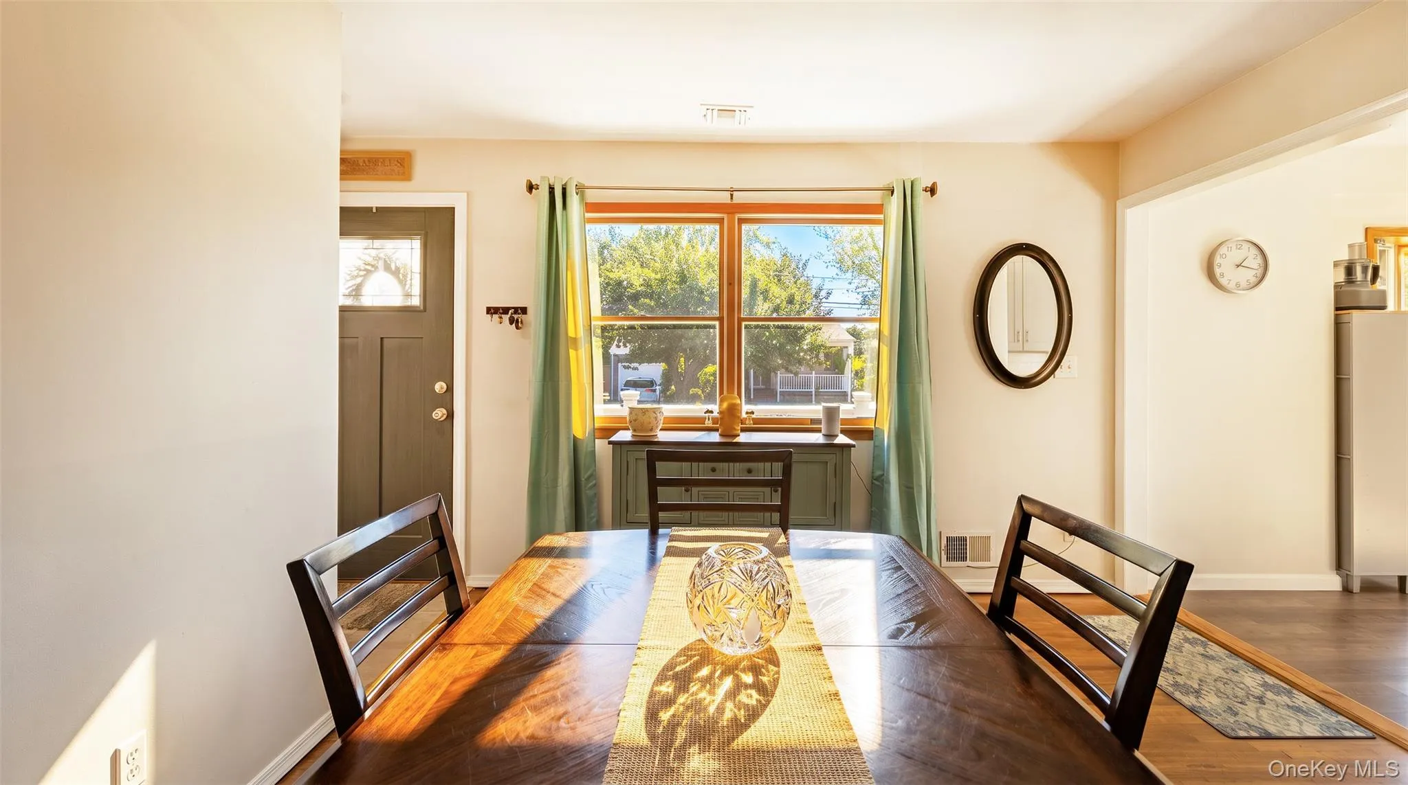 23 13th Street, Islip, NY, 3 Bedrooms Bedrooms, 6 Rooms Rooms,2 BathroomsBathrooms,Residential,For Rent,13th,0,KEY1017885 23 13th Street, Islip, NY, 3 Bedrooms Bedrooms, 6 Rooms Rooms,2 BathroomsBathrooms,Residential,For Rent,13th,0,KEY1017885