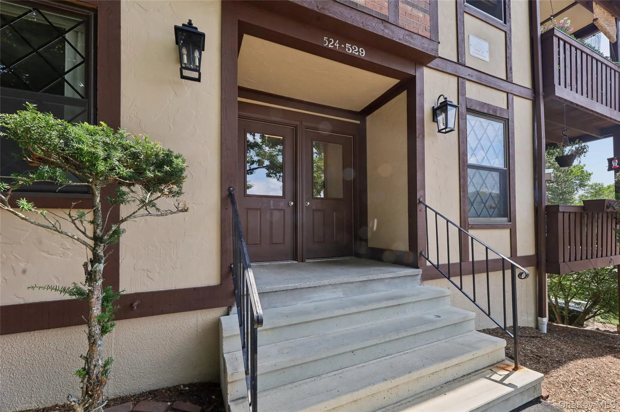529 Sierra Vista Lane, Clarkstown, NY, 2 Bedrooms Bedrooms, 5 Rooms Rooms,2 BathroomsBathrooms,Residential,For Rent,Sierra Vista,0,KEY1017888 529 Sierra Vista Lane, Clarkstown, NY, 2 Bedrooms Bedrooms, 5 Rooms Rooms,2 BathroomsBathrooms,Residential,For Rent,Sierra Vista,0,KEY1017888