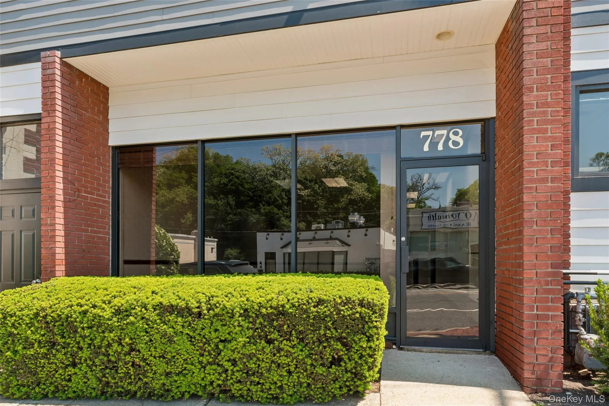 780 New York Avenue, Huntington, NY, ,Commercial Lease,For Rent,New York,0,1017895 780 New York Avenue, Huntington, NY, ,Commercial Lease,For Rent,New York,0,1017895