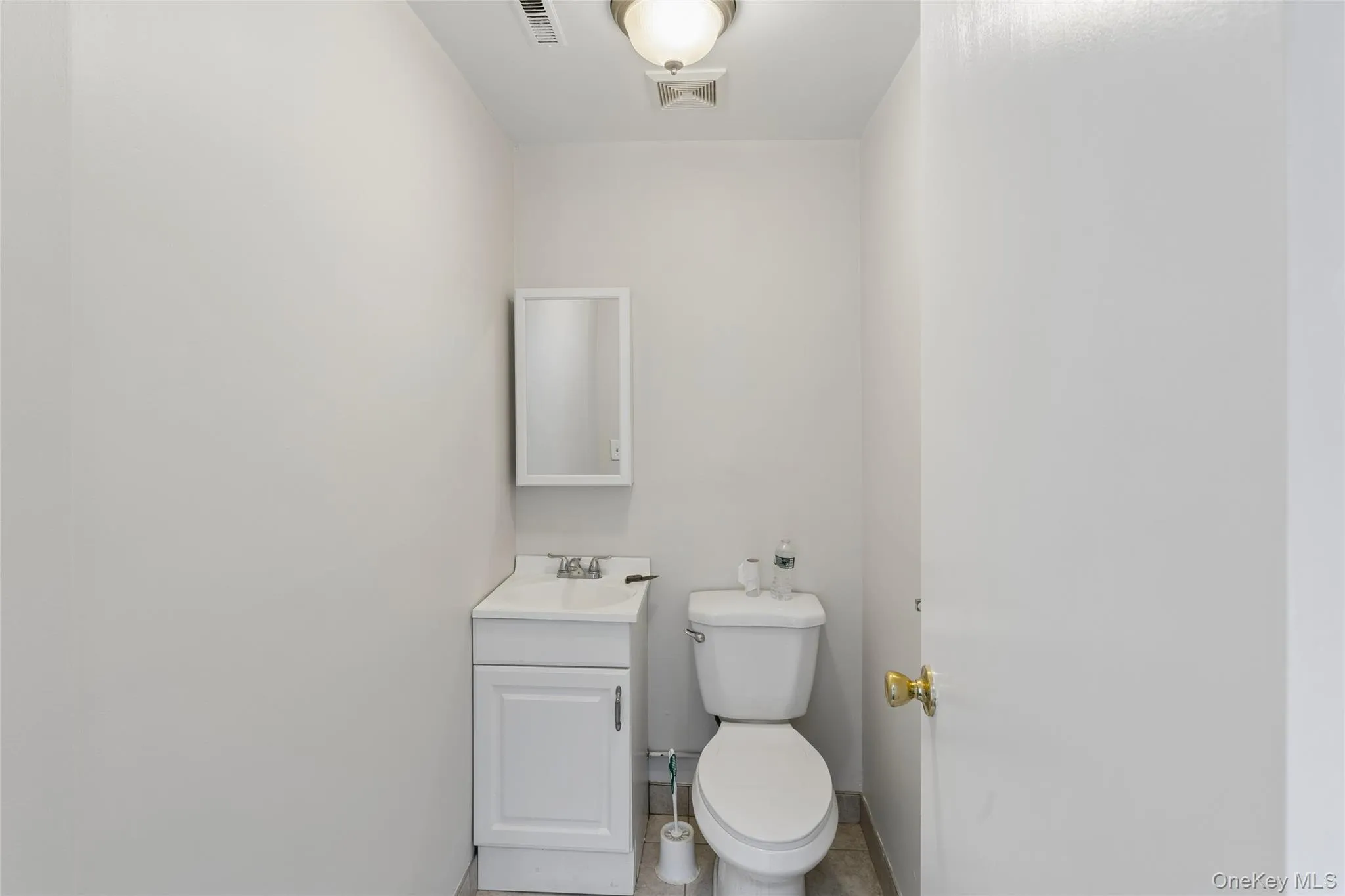 780 New York Avenue, Huntington, NY, ,Commercial Lease,For Rent,New York,0,1017895 780 New York Avenue, Huntington, NY, ,Commercial Lease,For Rent,New York,0,1017895