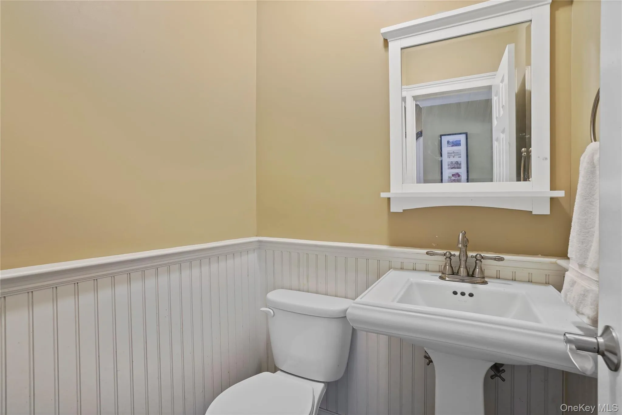 Powder Room Powder Room