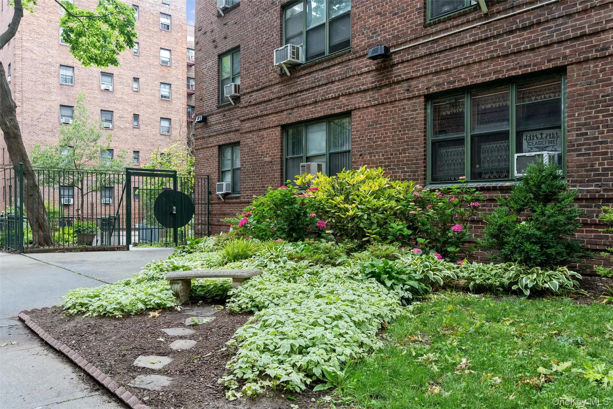 34-41 78th Street, New York, NY, 1 Bedroom Bedrooms, 3 Rooms Rooms,1 BathroomBathrooms,Residential,For Rent,78th,0,KEY1017901 34-41 78th Street, New York, NY, 1 Bedroom Bedrooms, 3 Rooms Rooms,1 BathroomBathrooms,Residential,For Rent,78th,0,KEY1017901