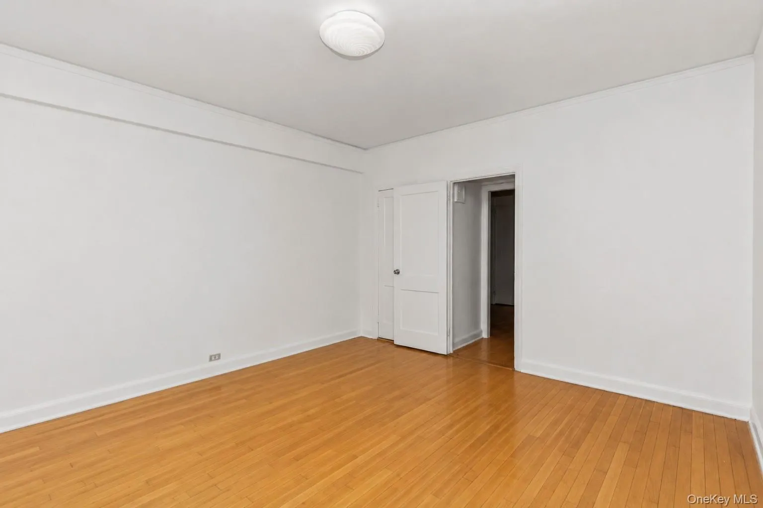 34-41 78th Street, New York, NY, 1 Bedroom Bedrooms, 3 Rooms Rooms,1 BathroomBathrooms,Residential,For Rent,78th,0,KEY1017901 34-41 78th Street, New York, NY, 1 Bedroom Bedrooms, 3 Rooms Rooms,1 BathroomBathrooms,Residential,For Rent,78th,0,KEY1017901