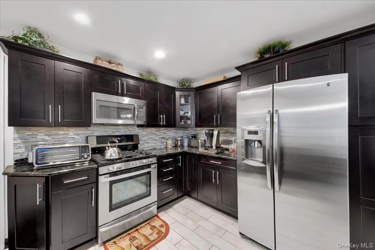 48 Bellain Avenue, Harrison, NY, 3 Bedrooms Bedrooms, 7 Rooms Rooms,2 BathroomsBathrooms,Residential,For Rent,Bellain,0,1017904 48 Bellain Avenue, Harrison, NY, 3 Bedrooms Bedrooms, 7 Rooms Rooms,2 BathroomsBathrooms,Residential,For Rent,Bellain,0,1017904