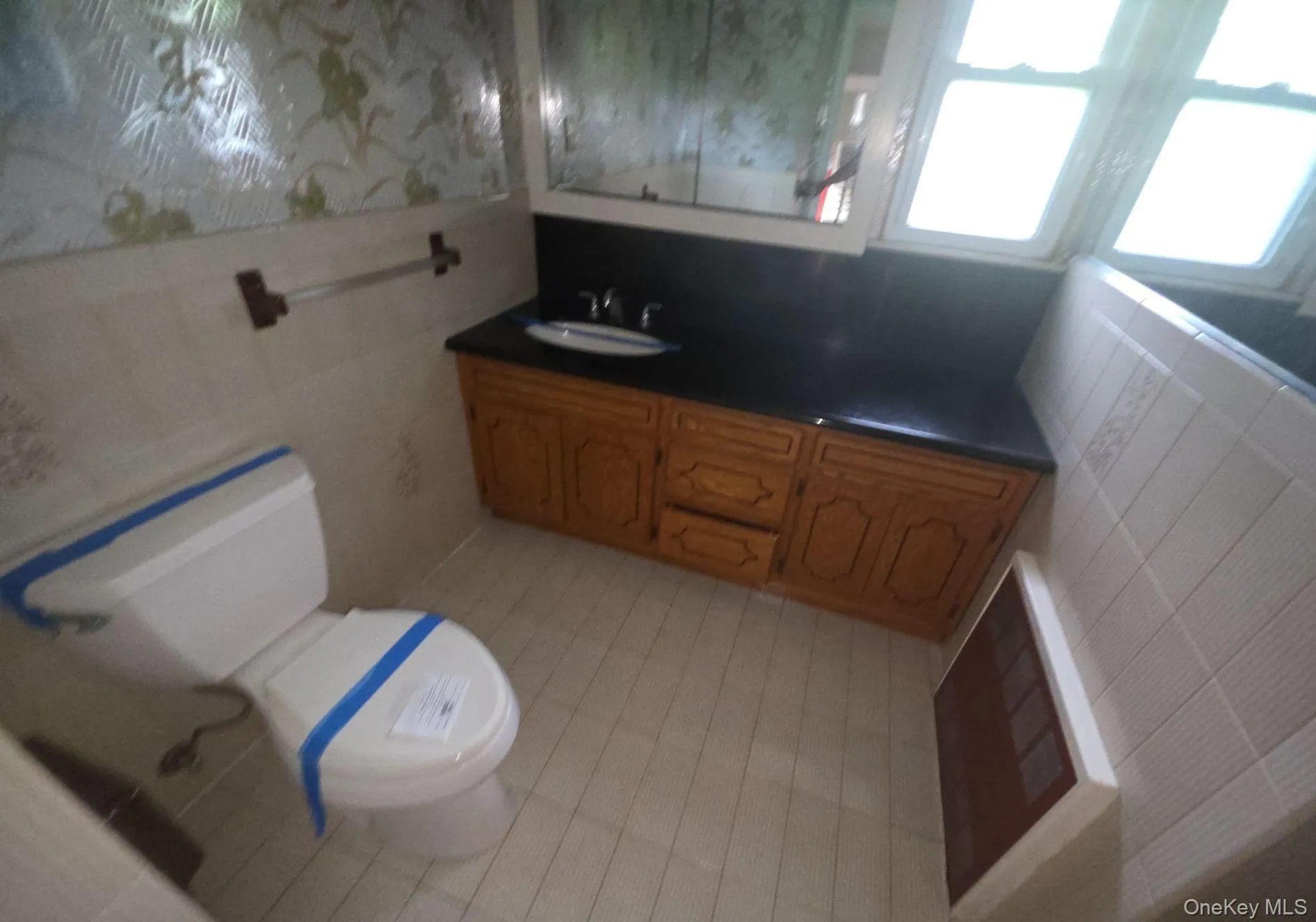172 Evergreen Drive, Hempstead, NY, 3 Bedrooms Bedrooms, 7 Rooms Rooms,3 BathroomsBathrooms,Residential,For Rent,Evergreen,0,KEY1017905 172 Evergreen Drive, Hempstead, NY, 3 Bedrooms Bedrooms, 7 Rooms Rooms,3 BathroomsBathrooms,Residential,For Rent,Evergreen,0,KEY1017905
