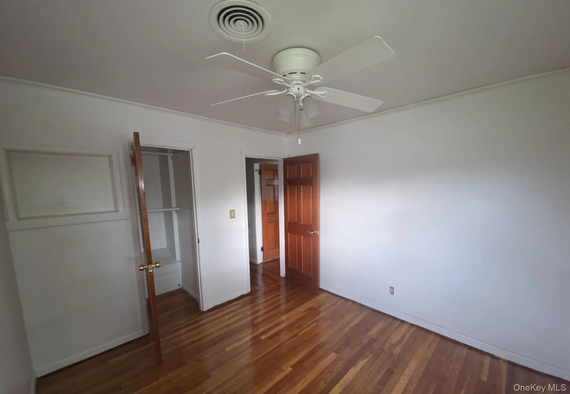 172 Evergreen Drive, Hempstead, NY, 3 Bedrooms Bedrooms, 7 Rooms Rooms,3 BathroomsBathrooms,Residential,For Rent,Evergreen,0,KEY1017905 172 Evergreen Drive, Hempstead, NY, 3 Bedrooms Bedrooms, 7 Rooms Rooms,3 BathroomsBathrooms,Residential,For Rent,Evergreen,0,KEY1017905