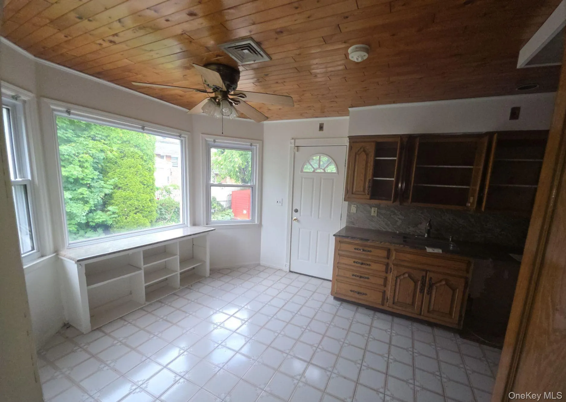 172 Evergreen Drive, Hempstead, NY, 3 Bedrooms Bedrooms, 7 Rooms Rooms,3 BathroomsBathrooms,Residential,For Rent,Evergreen,0,KEY1017905 172 Evergreen Drive, Hempstead, NY, 3 Bedrooms Bedrooms, 7 Rooms Rooms,3 BathroomsBathrooms,Residential,For Rent,Evergreen,0,KEY1017905