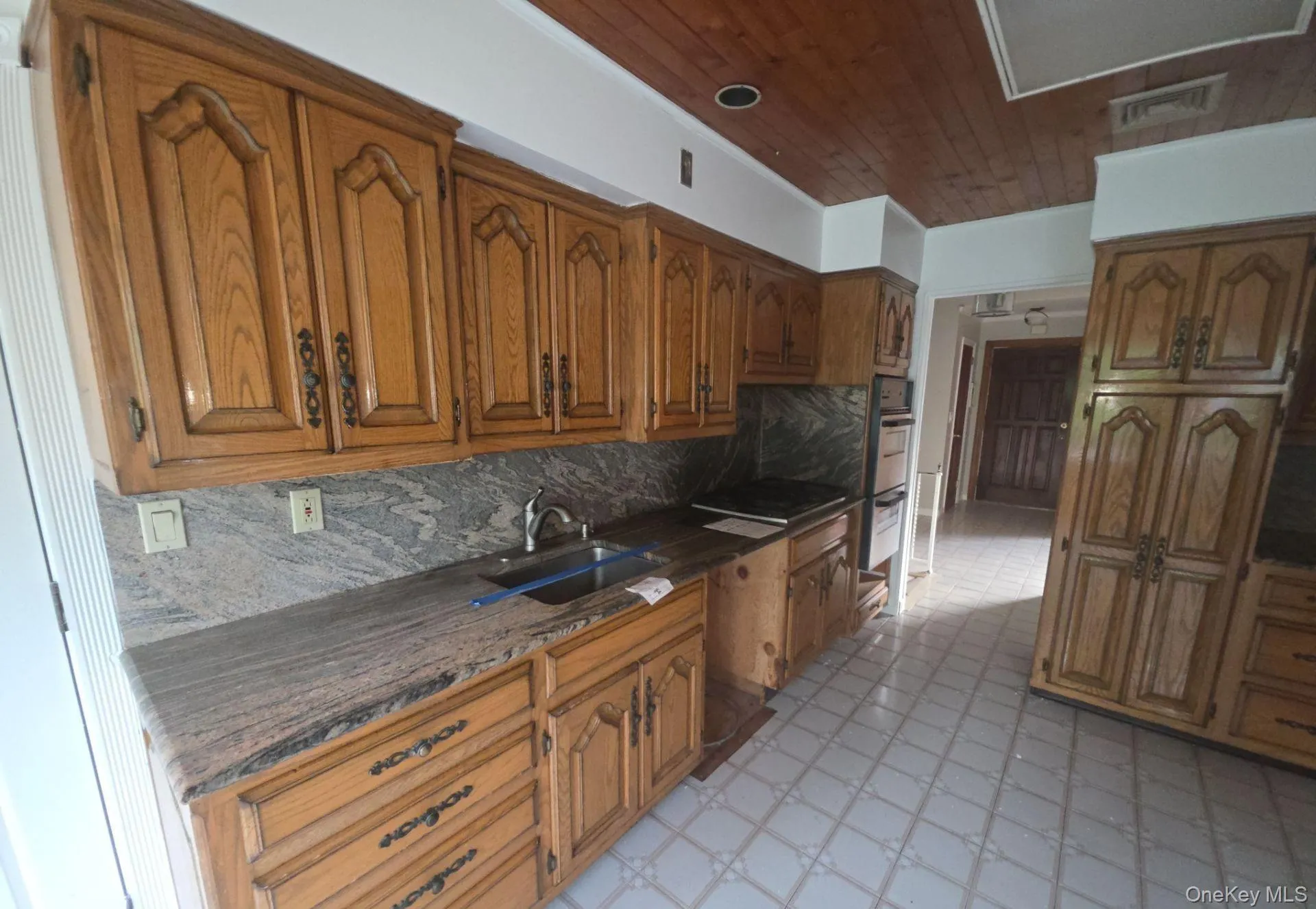 172 Evergreen Drive, Hempstead, NY, 3 Bedrooms Bedrooms, 7 Rooms Rooms,3 BathroomsBathrooms,Residential,For Rent,Evergreen,0,KEY1017905 172 Evergreen Drive, Hempstead, NY, 3 Bedrooms Bedrooms, 7 Rooms Rooms,3 BathroomsBathrooms,Residential,For Rent,Evergreen,0,KEY1017905