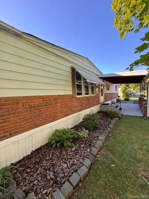 1040 Violet Ave, Hyde Park, NY, 2 Bedrooms Bedrooms, 4 Rooms Rooms,2 BathroomsBathrooms,Residential,For Rent,Violet Ave,0,1017910 1040 Violet Ave, Hyde Park, NY, 2 Bedrooms Bedrooms, 4 Rooms Rooms,2 BathroomsBathrooms,Residential,For Rent,Violet Ave,0,1017910