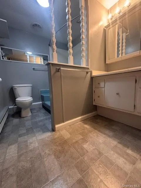 With Soaking tub With Soaking tub