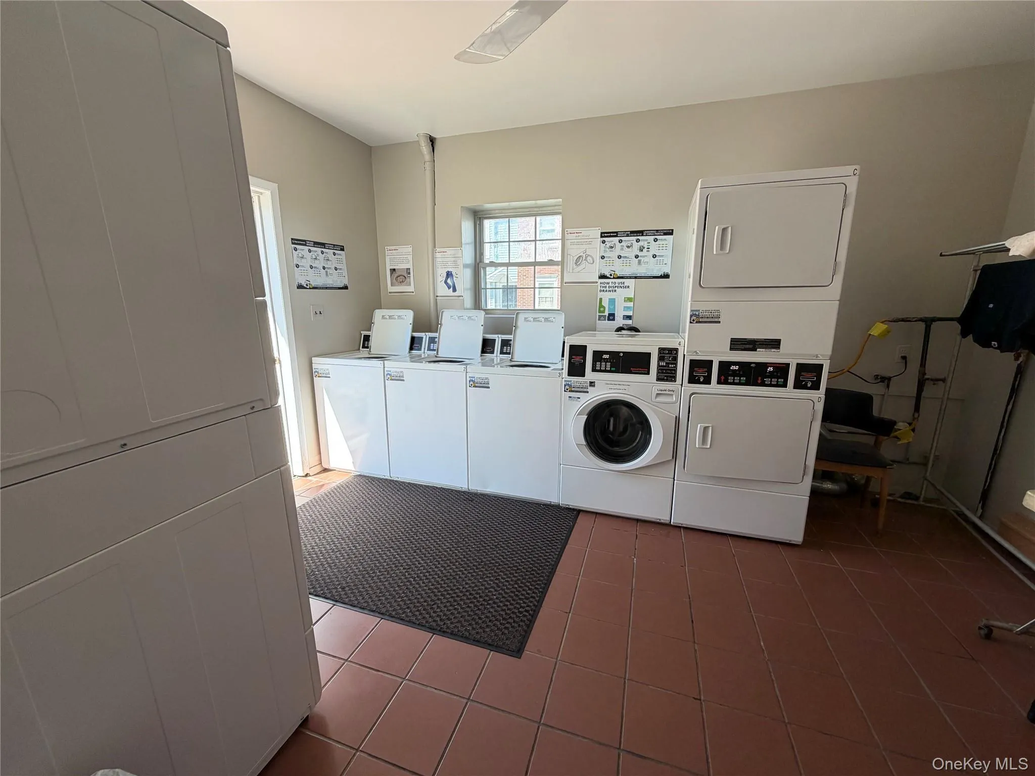 25 Athens, Babylon, NY, 1 Bedroom Bedrooms, 3 Rooms Rooms,1 BathroomBathrooms,Residential Lease,For Rent,Athens,0,KEY1017911 25 Athens, Babylon, NY, 1 Bedroom Bedrooms, 3 Rooms Rooms,1 BathroomBathrooms,Residential Lease,For Rent,Athens,0,KEY1017911