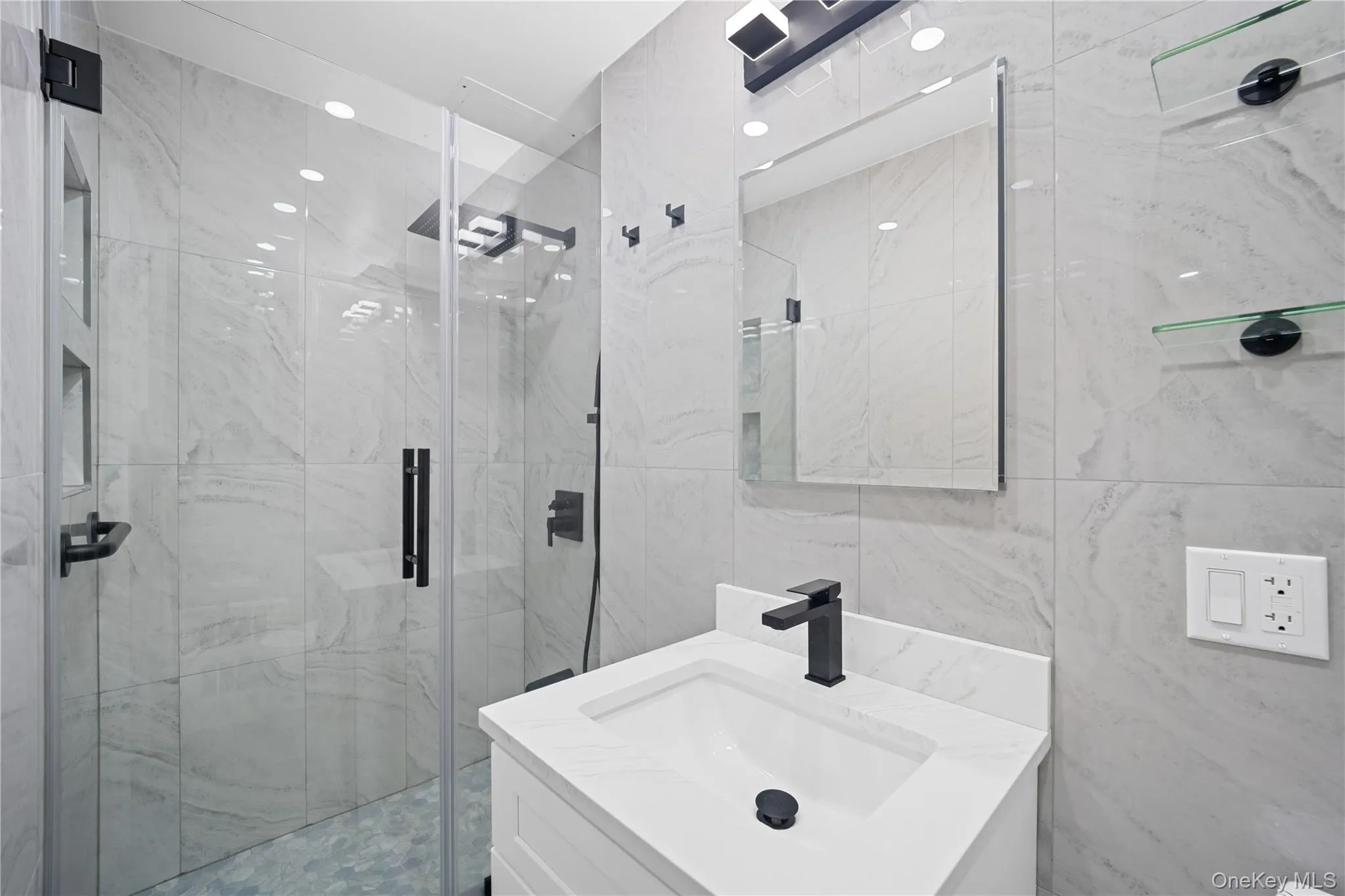 75-34 Bell, New York, NY, 3 Bedrooms Bedrooms, 5 Rooms Rooms,2 BathroomsBathrooms,Residential,For Rent,Bell,0,KEY1017913 75-34 Bell, New York, NY, 3 Bedrooms Bedrooms, 5 Rooms Rooms,2 BathroomsBathrooms,Residential,For Rent,Bell,0,KEY1017913