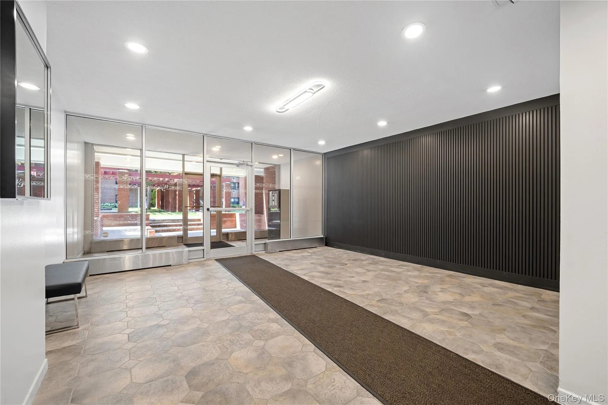75-34 Bell, New York, NY, 3 Bedrooms Bedrooms, 5 Rooms Rooms,2 BathroomsBathrooms,Residential,For Rent,Bell,0,KEY1017913 75-34 Bell, New York, NY, 3 Bedrooms Bedrooms, 5 Rooms Rooms,2 BathroomsBathrooms,Residential,For Rent,Bell,0,KEY1017913