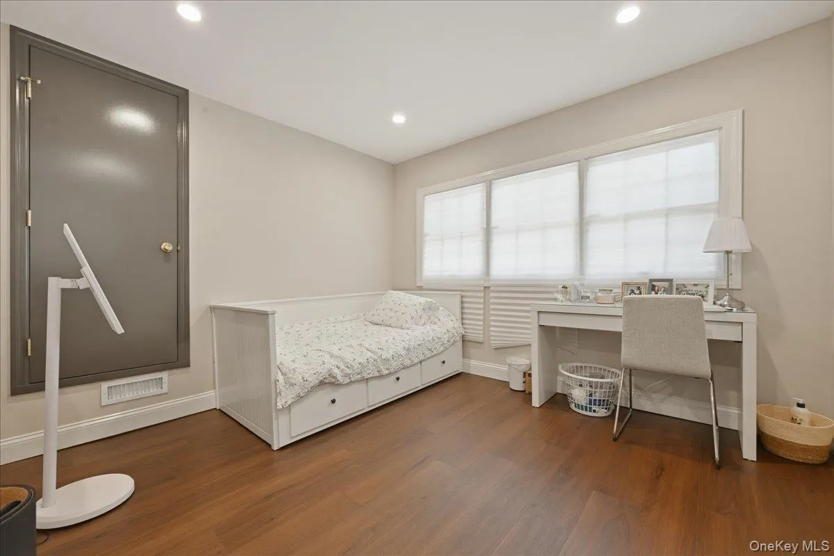 149 Rockaway Avenue, Hempstead, NY, 5 Bedrooms Bedrooms, 9 Rooms Rooms,3 BathroomsBathrooms,Residential Lease,For Rent,Rockaway,0,1017914 149 Rockaway Avenue, Hempstead, NY, 5 Bedrooms Bedrooms, 9 Rooms Rooms,3 BathroomsBathrooms,Residential Lease,For Rent,Rockaway,0,1017914