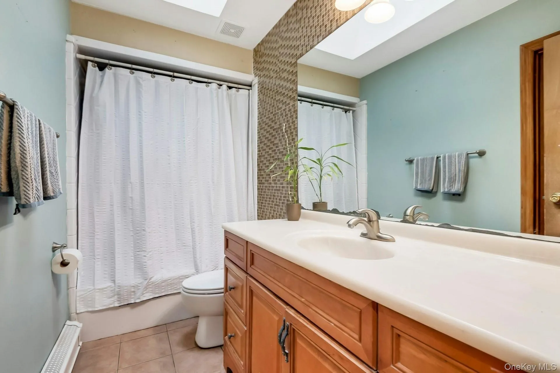 10 Brian Drive, Islip, NY, 3 Bedrooms Bedrooms, 6 Rooms Rooms,1 BathroomBathrooms,Residential,For Rent,Brian,0,KEY1017918 10 Brian Drive, Islip, NY, 3 Bedrooms Bedrooms, 6 Rooms Rooms,1 BathroomBathrooms,Residential,For Rent,Brian,0,KEY1017918